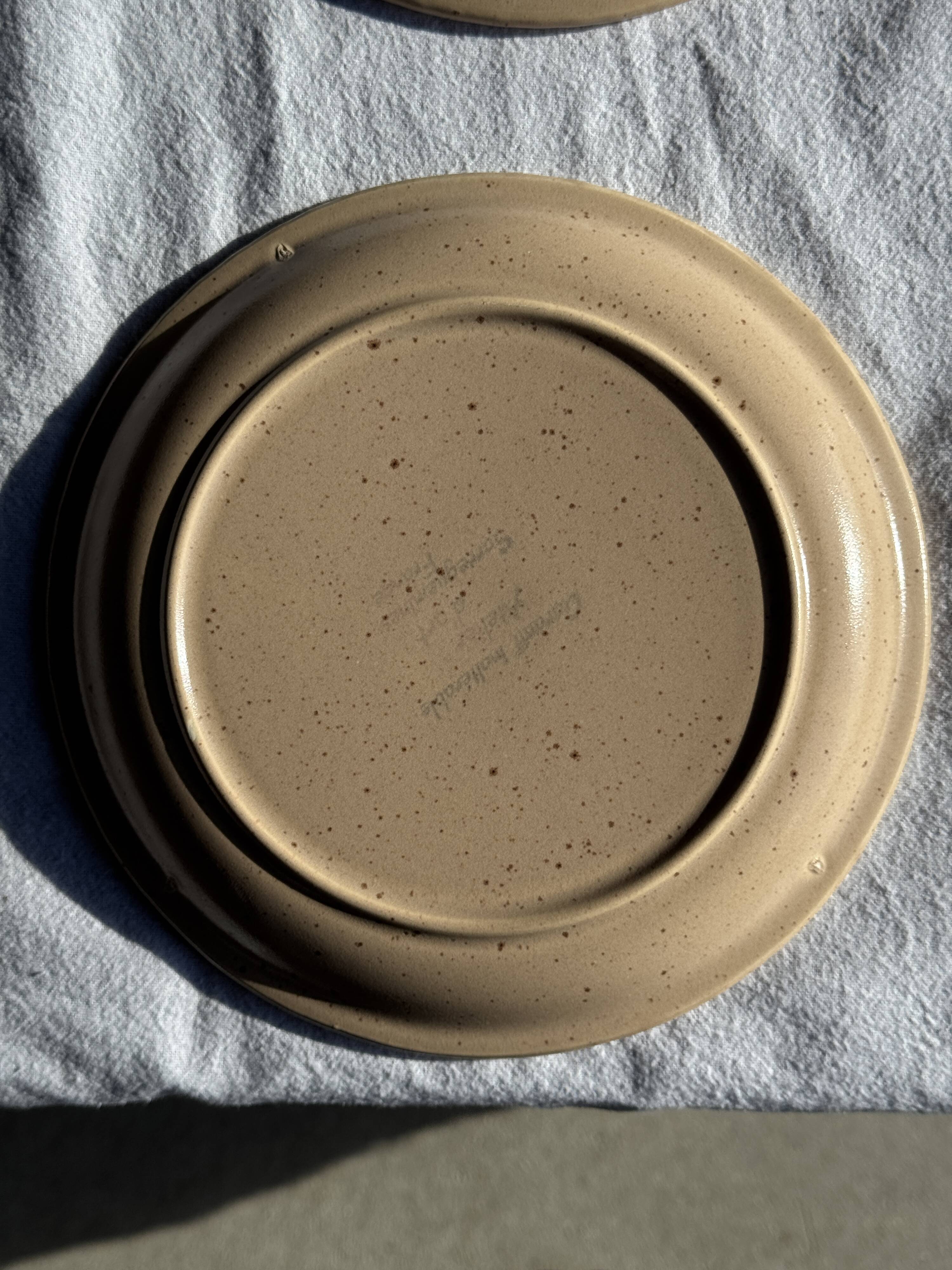 Lot de 4 assiettes à dessert en grès beige liseré brun Sarreguemines grès