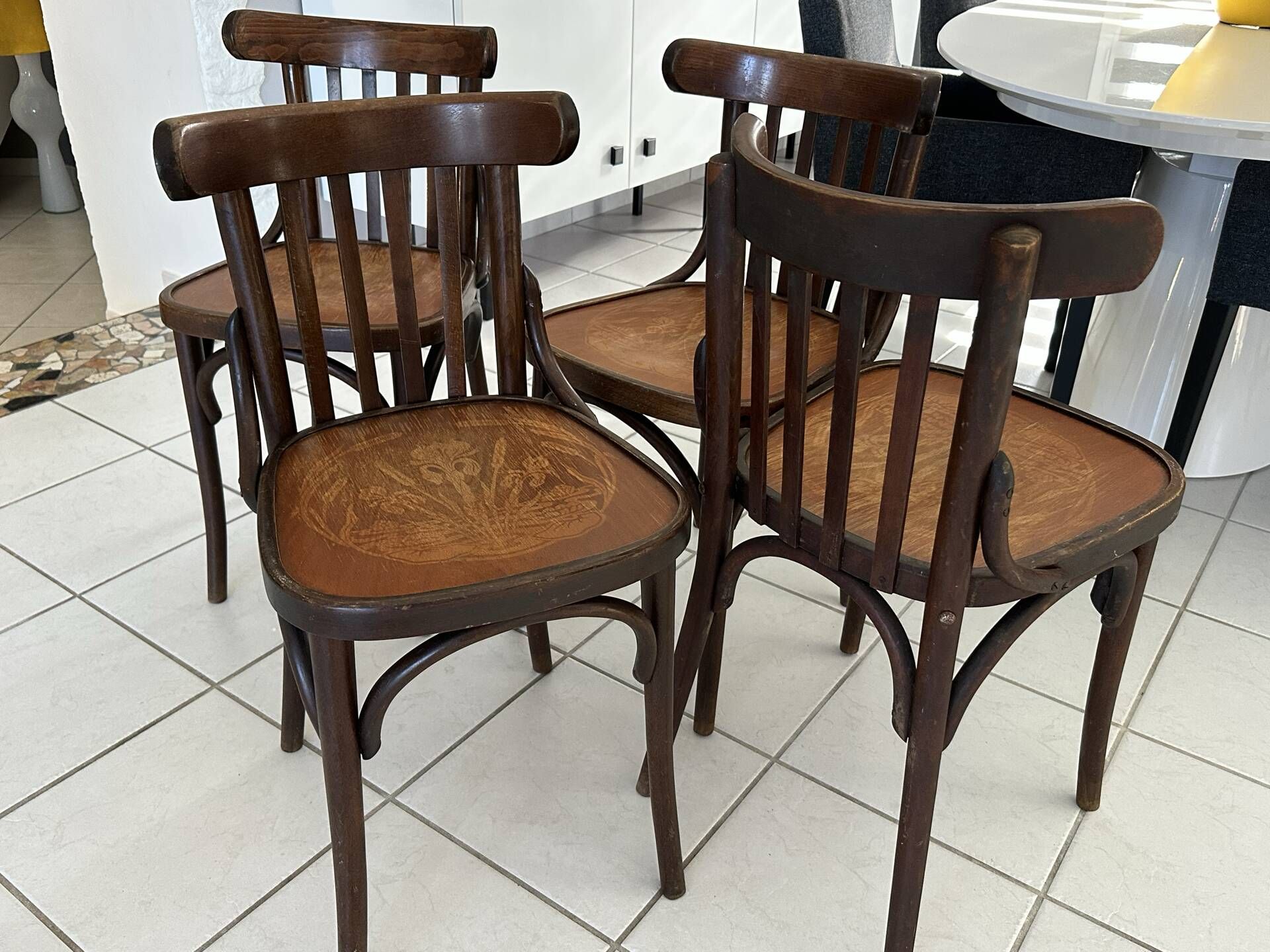 Set of 4 vintage bistro chairs from the 1960s.