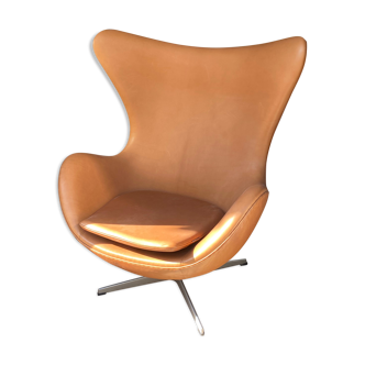 Egg Chair d'Arne Jacobsen édition Fritz Hansen