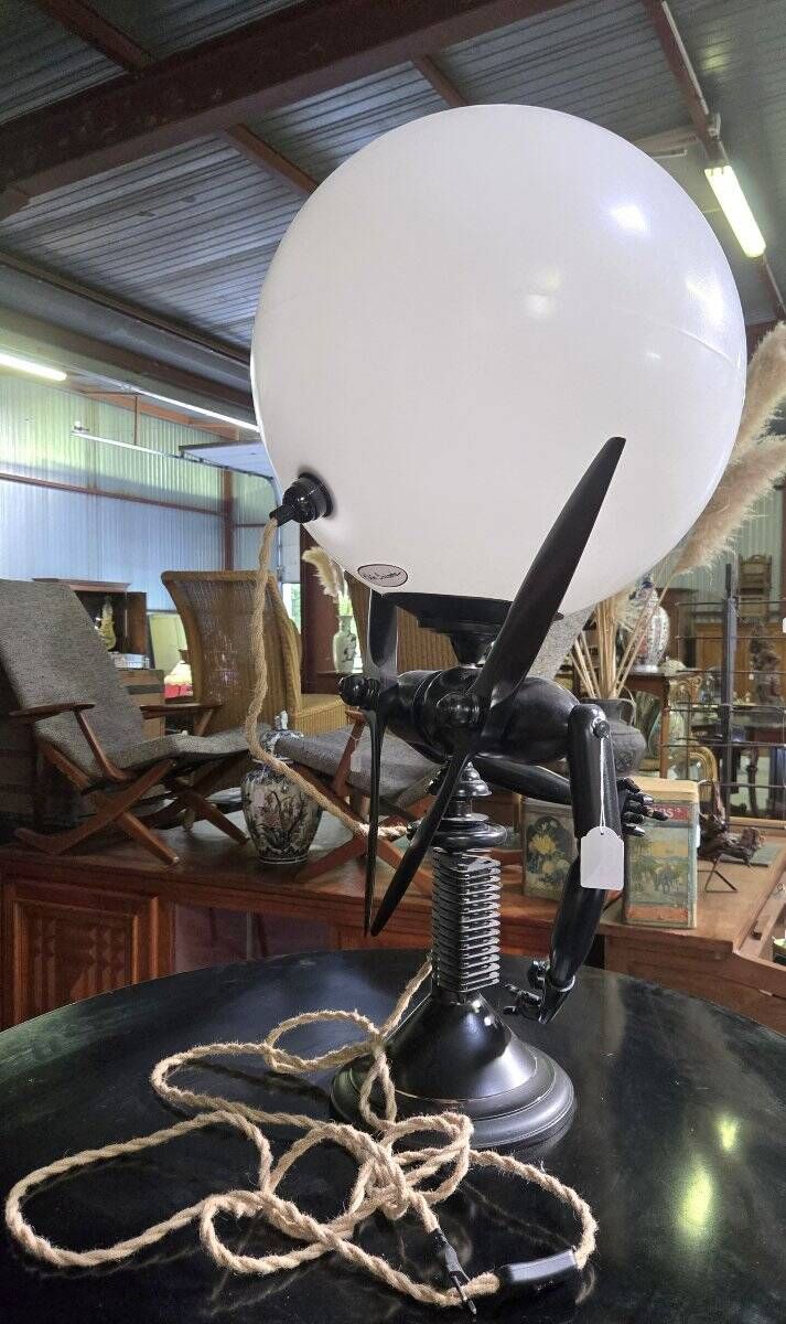 unusual modernist lamp made of thermoformed material by the brand Mister Babache