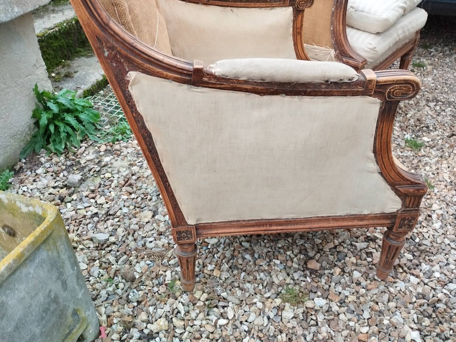 Paire de fauteuils anciens style louis xvi