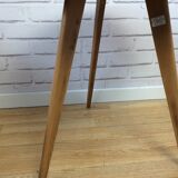 Low table feet compass