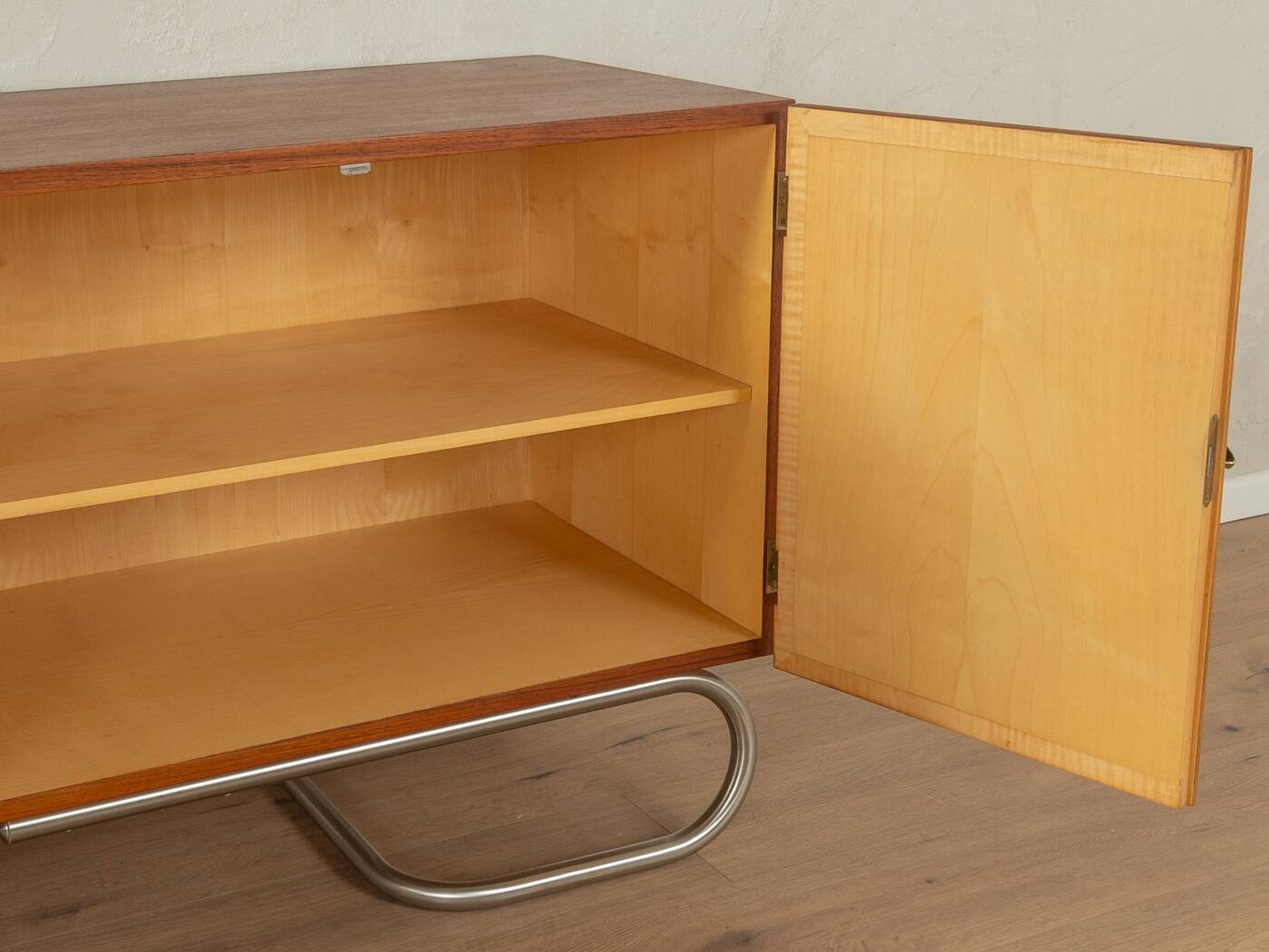 Buffet à tiroirs des années 60, style Bauhaus