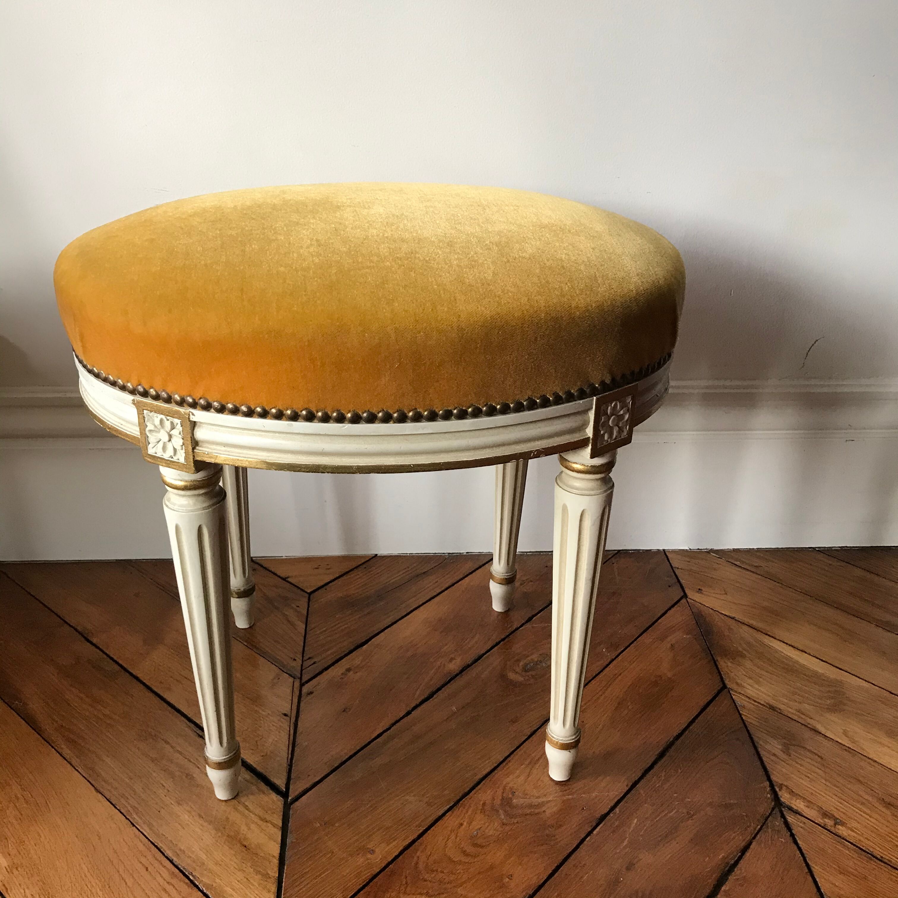 Louis XVl style velvet pouf