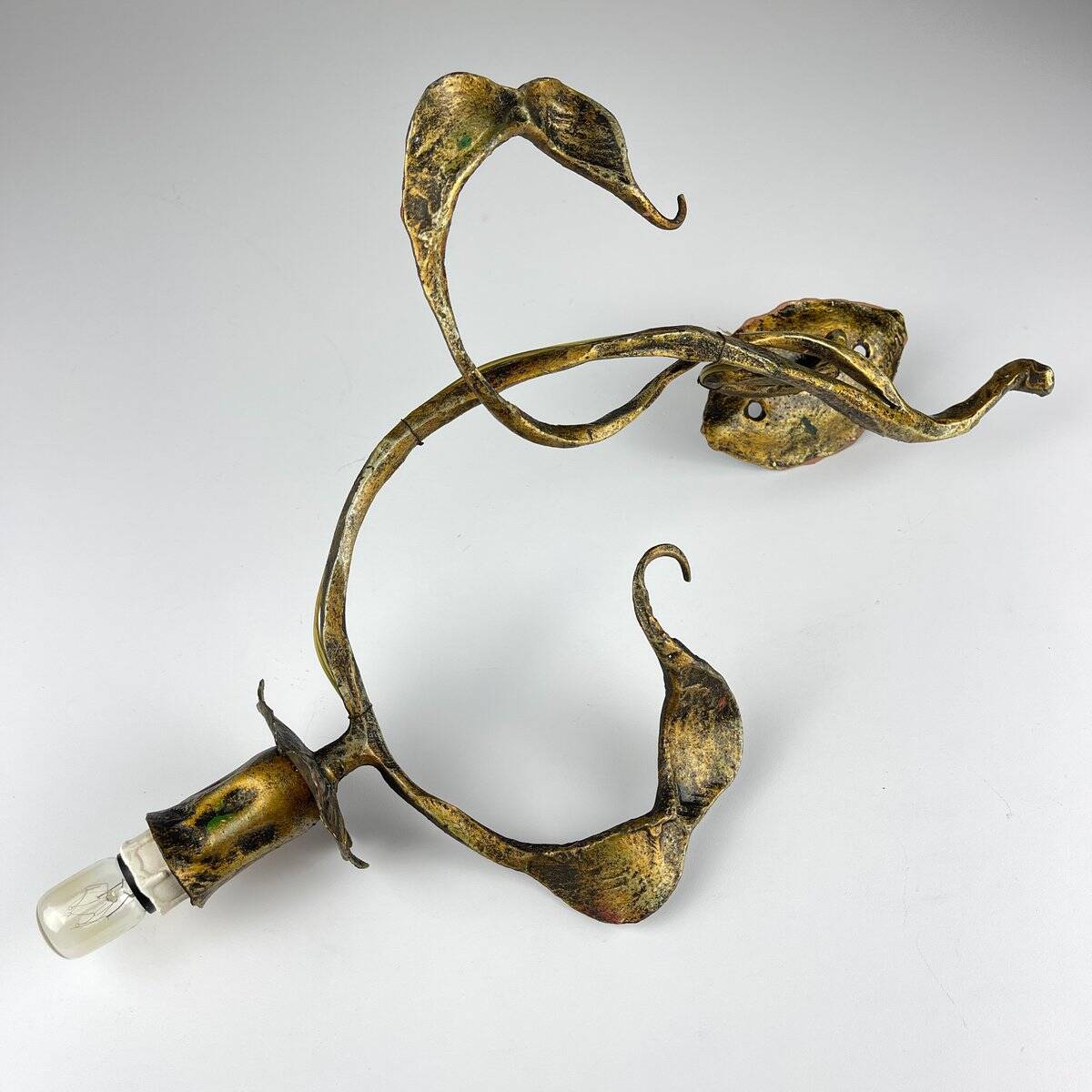 Brutalist metal wall lamp by Salvino Marsura, Italy, 1960s.