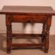 Spanish table from the 17th century in walnut.