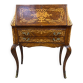 Bureau de pente marqueté de style Louis XV