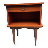 une table de chevet
