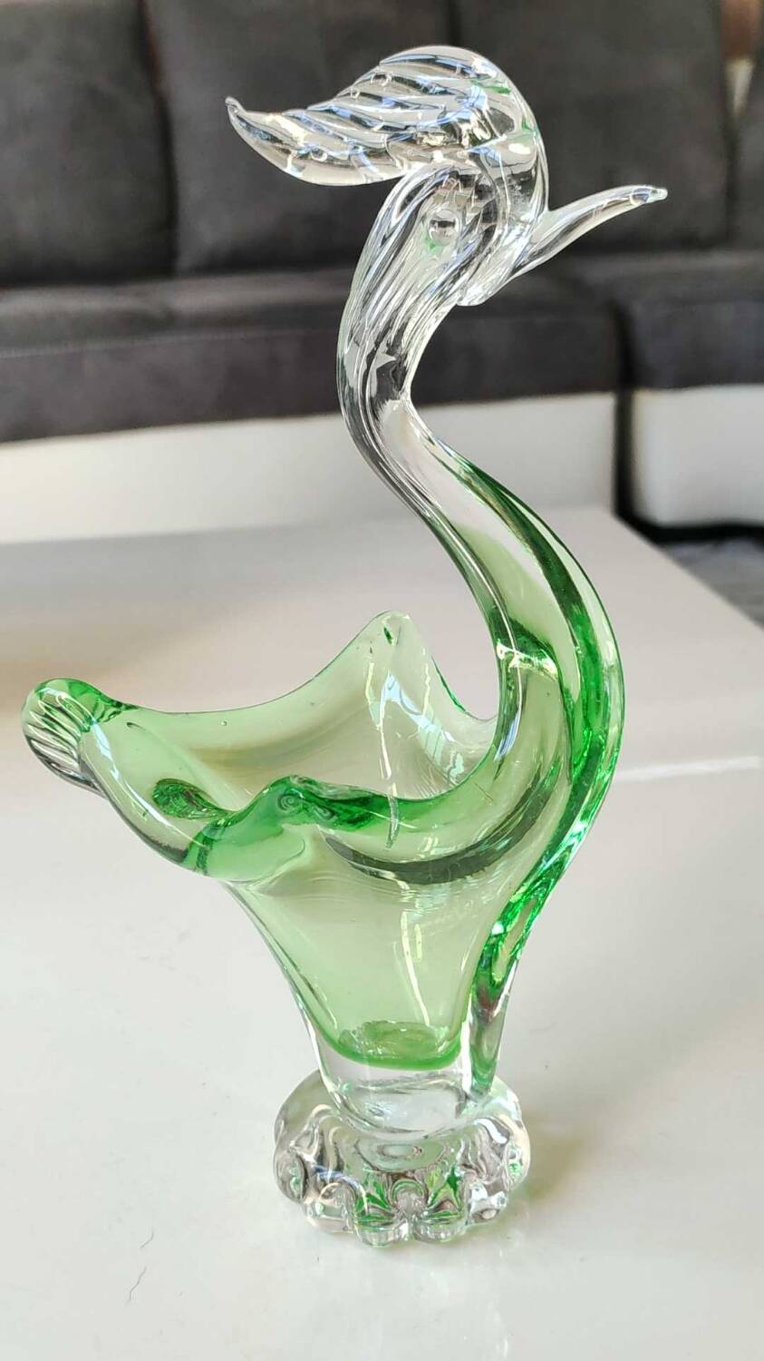Empty pocket/Swan figurine, in the Murano style. In blown art glass. High 22 cm