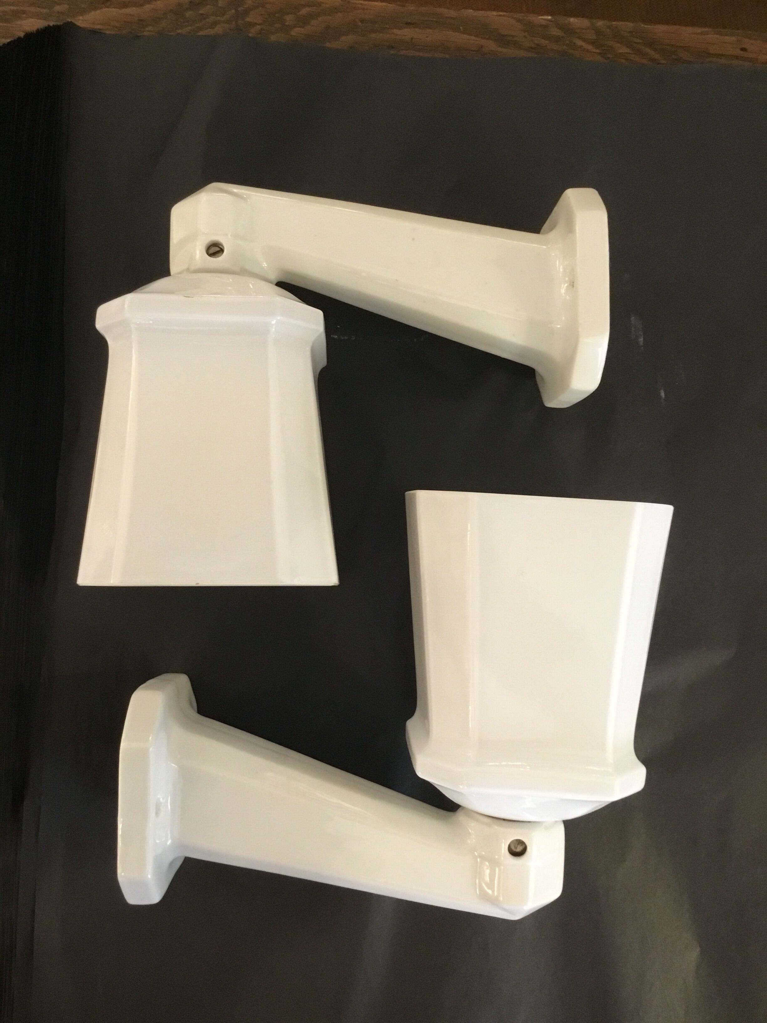 Porcelain and opaline wall lamps 1930