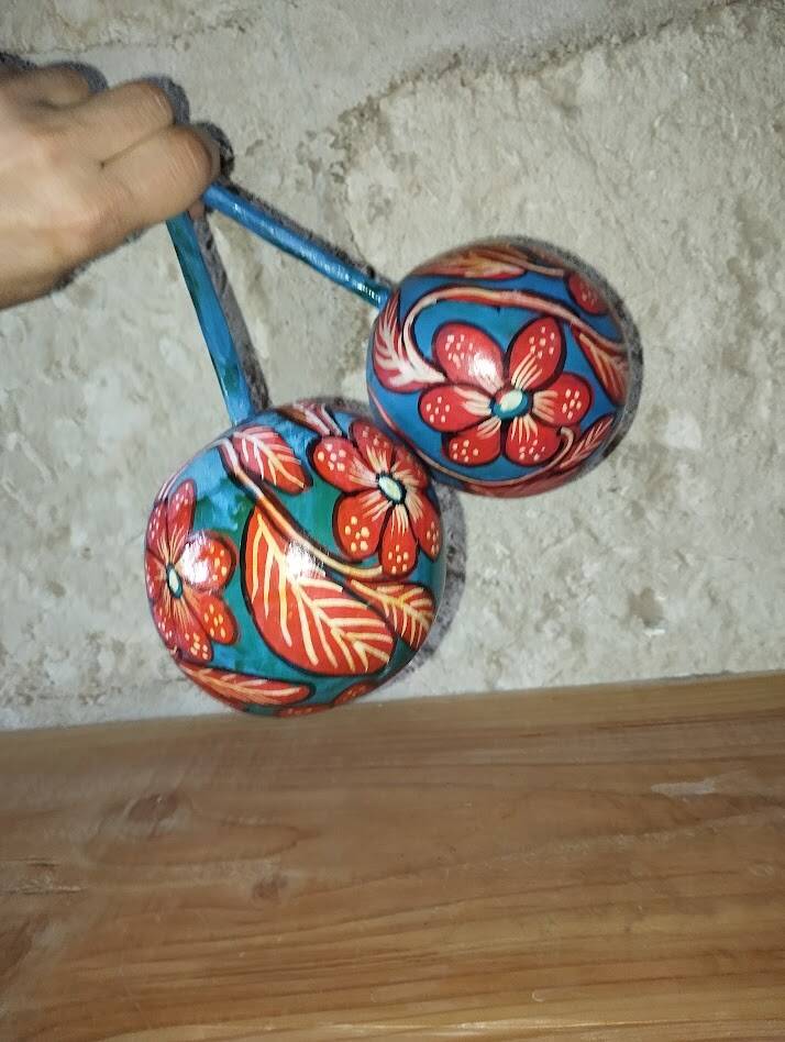 Pair of handmade Mexican maracas in painted gourd – 1960s/70s