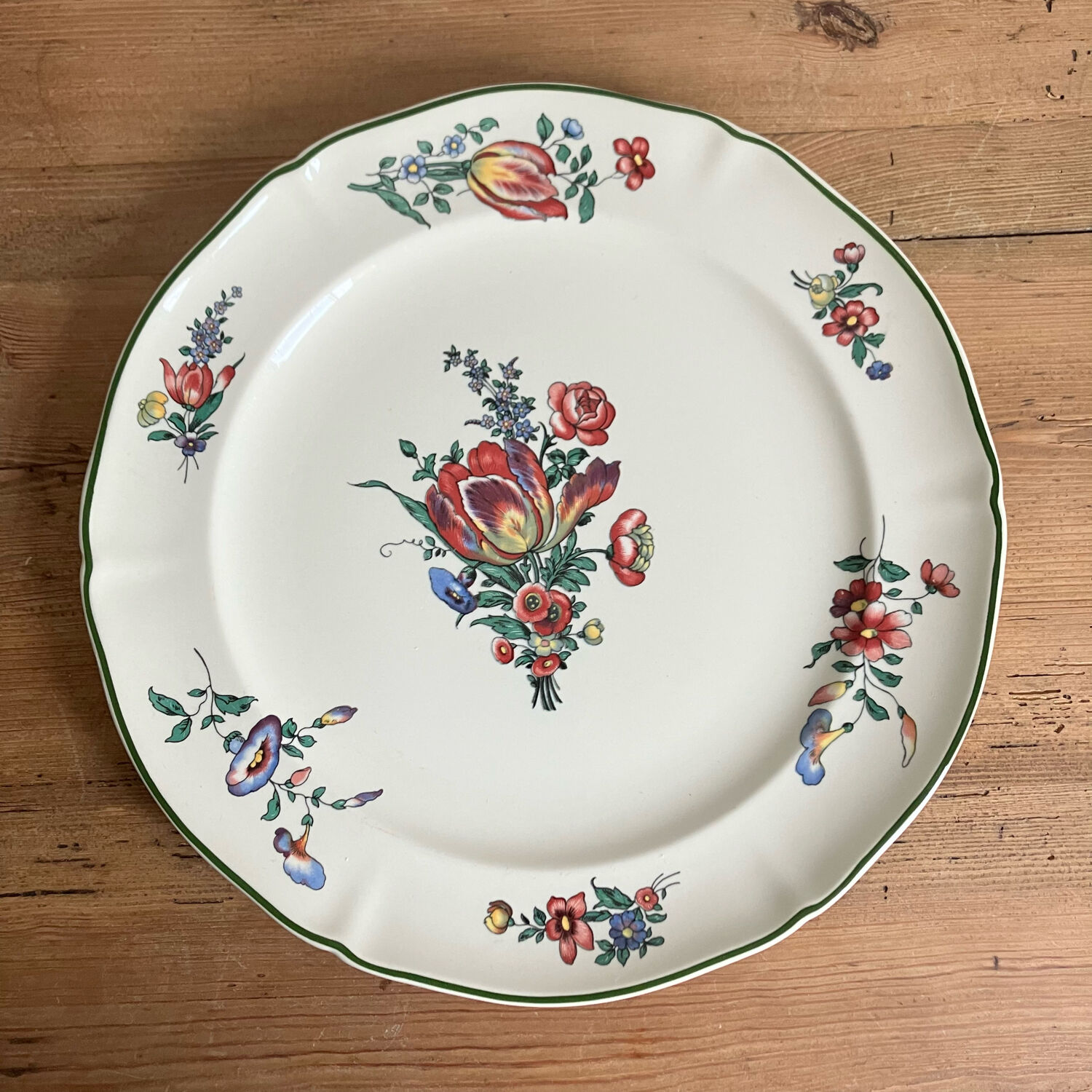 Villeroy & Boch round serving dish