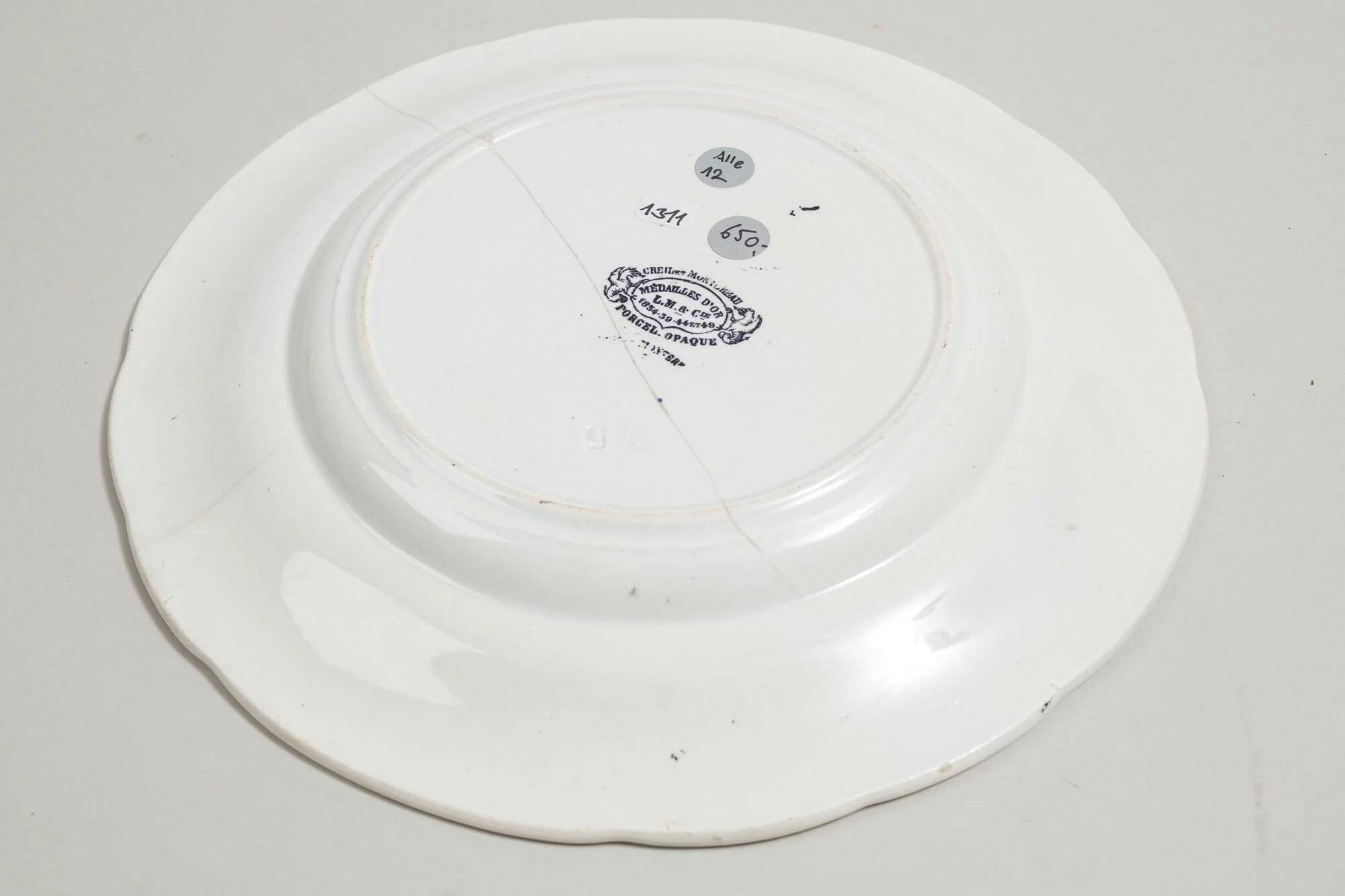 12 x earthenware plates from Creil and Montereau on the theme of harvest.