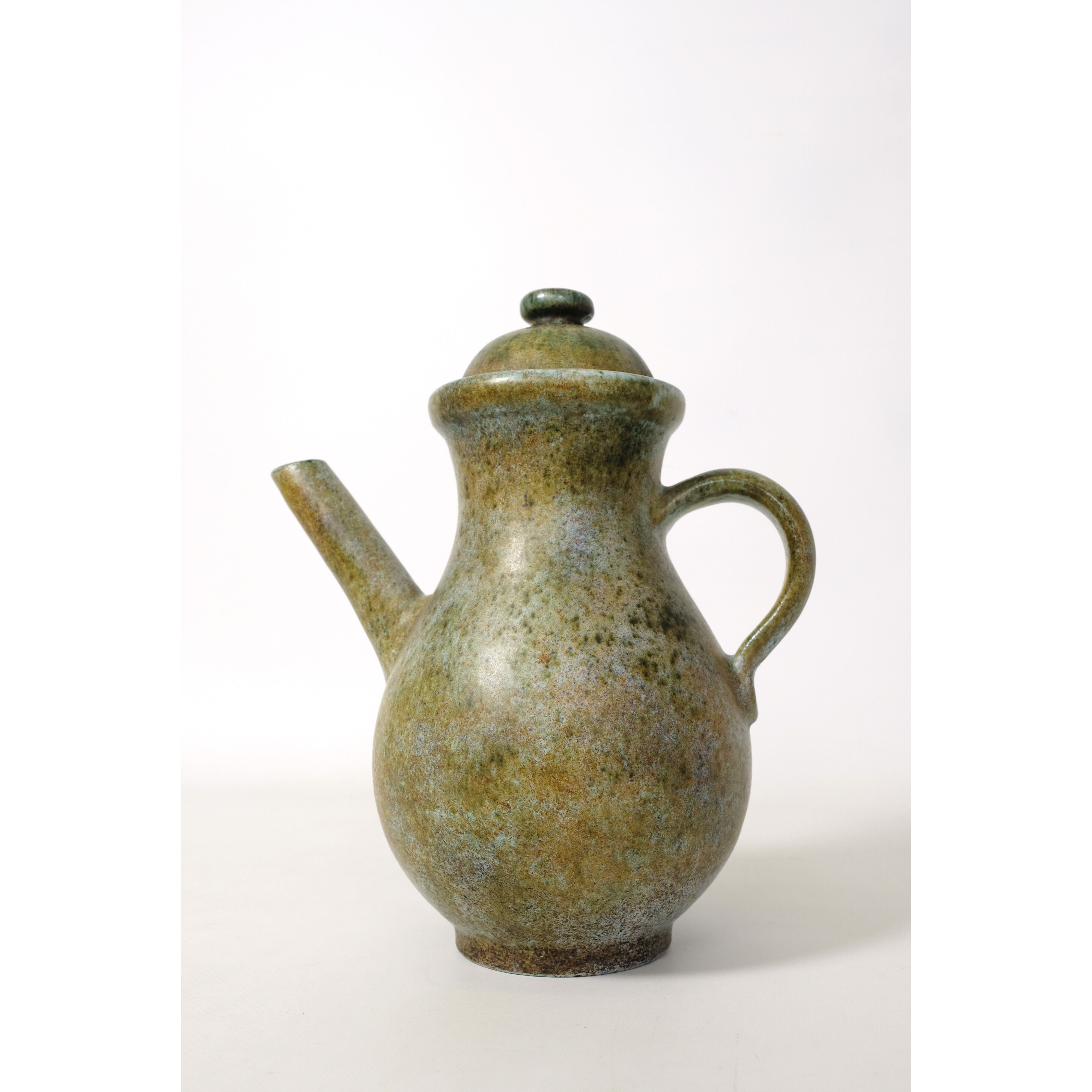 La Grange aux Potiers, ceramic pourer with green cover, 35 cm