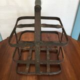 Iron bottle holder