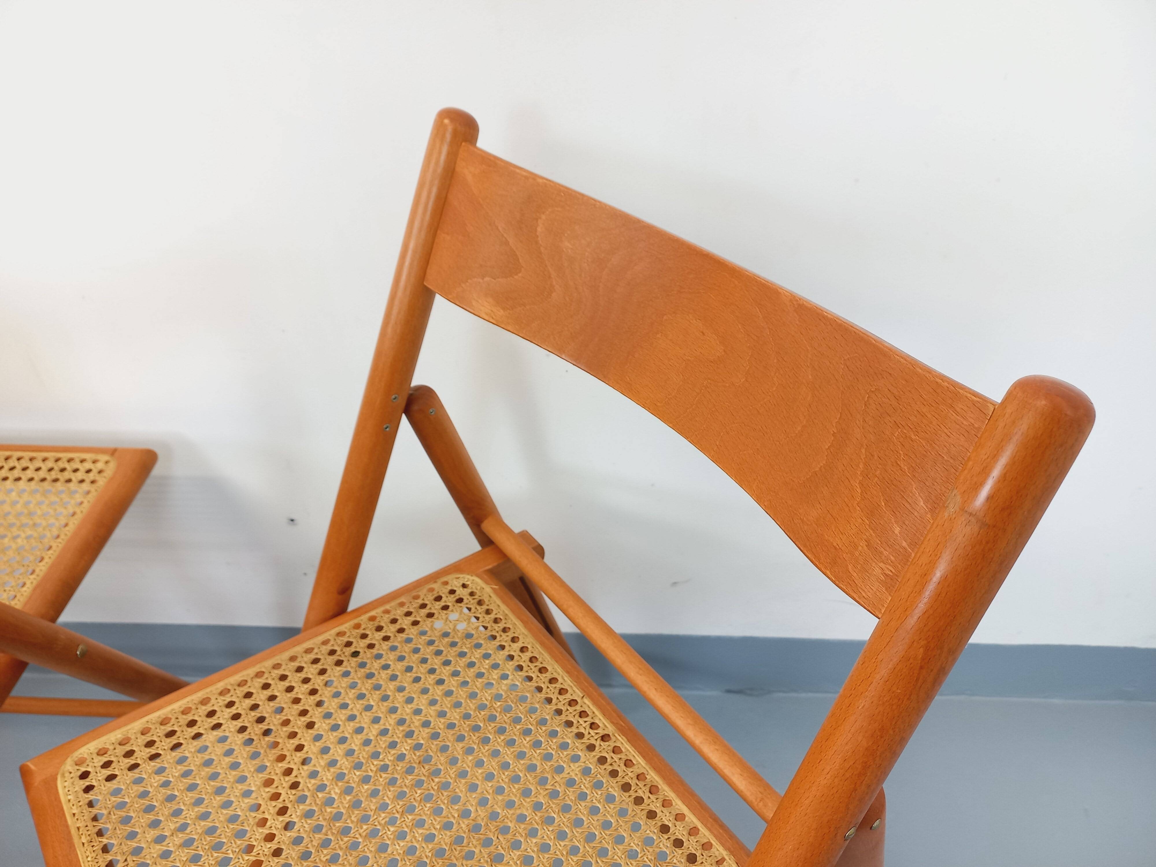 Set of 4 vintage folding chairs from Habitat made of beech wood and caning.