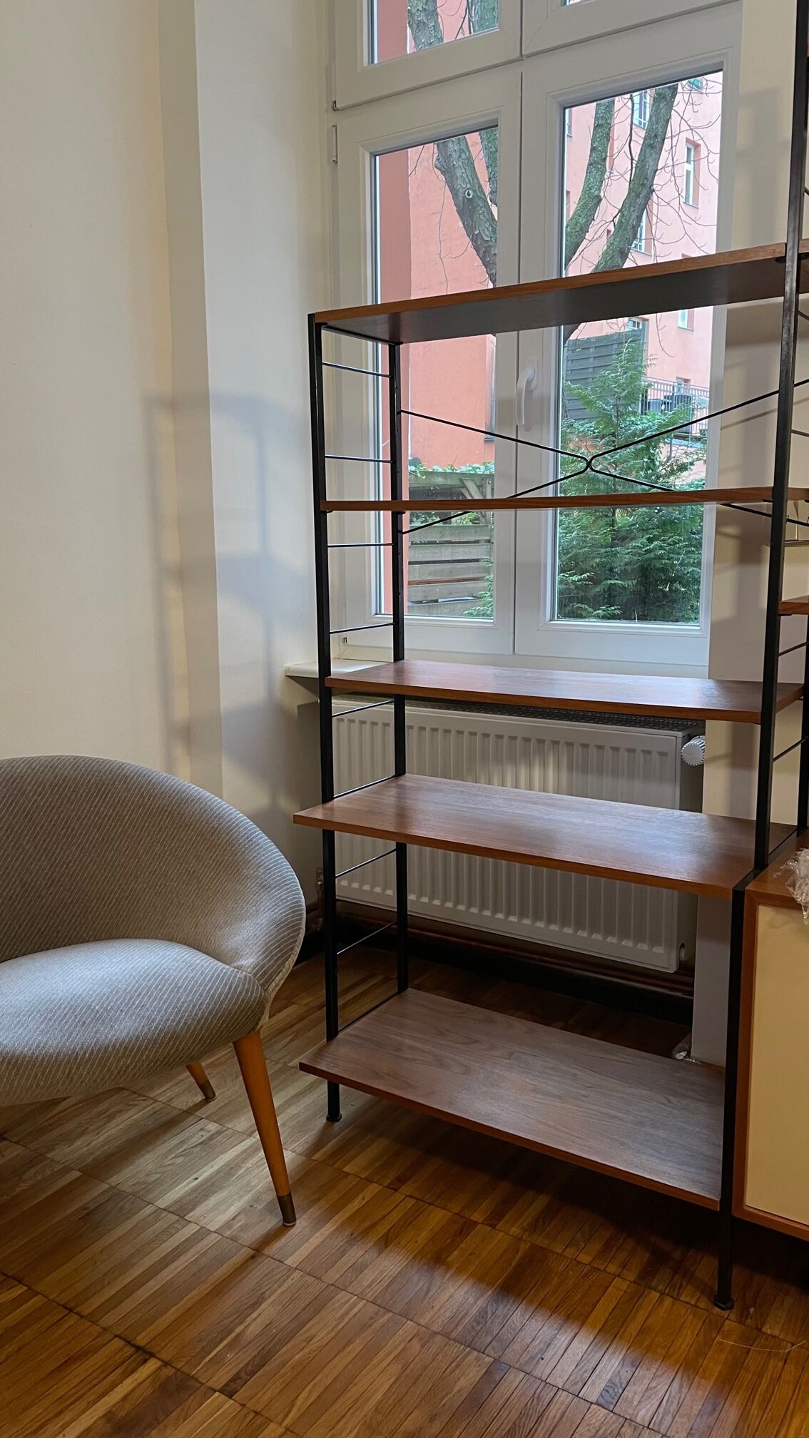 Modular vintage shelves of the 60s with box