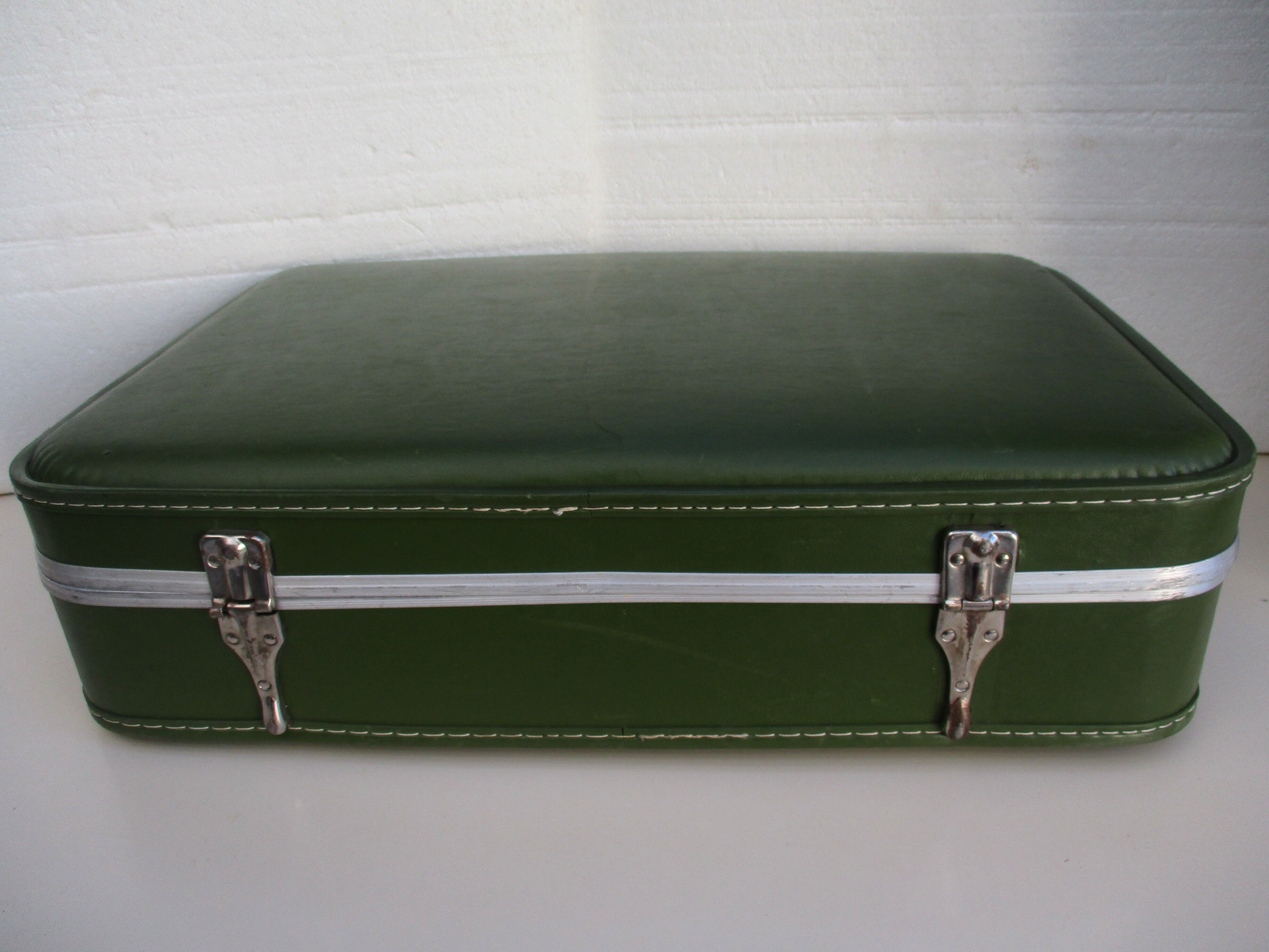 Green vinyl air hotesse -vintage