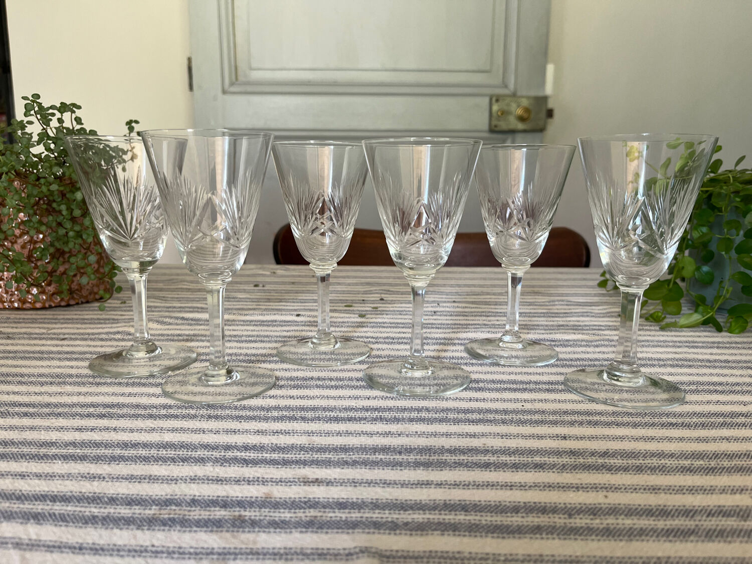 Crystal white wine glasses x6