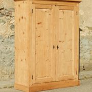 Superbe armoire rustique / armoire parisienne en sapin