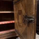 Large Louis XIII period Burgundy buffet in solid walnut circa 1650
