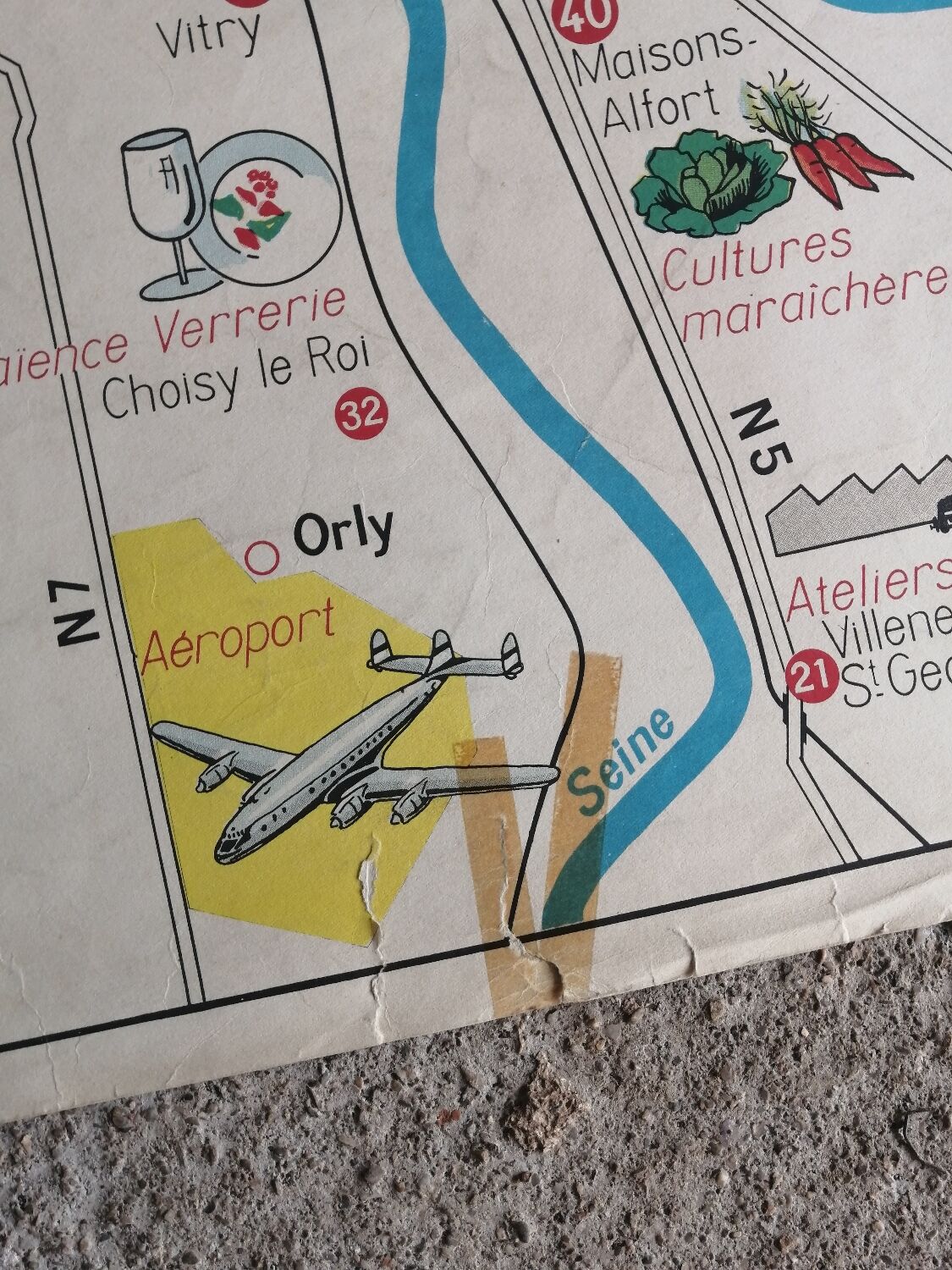 Vintage school map mdi France Paris Paris region