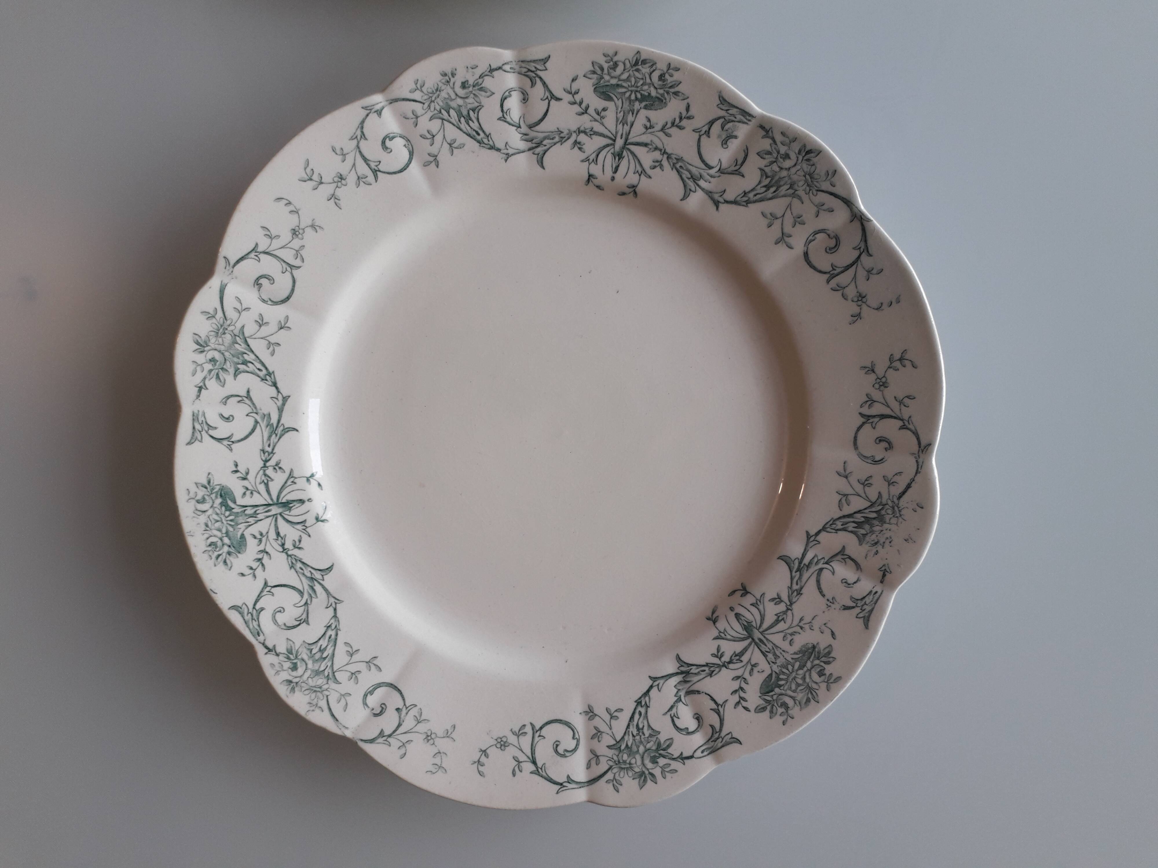 Iron earth plates from Longchamp