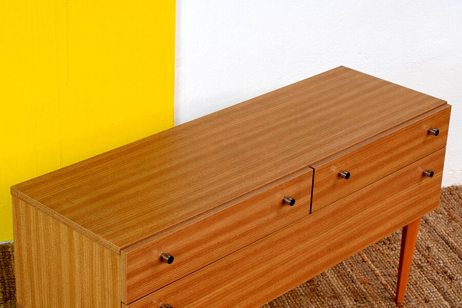 Scandinavian row 107 cm