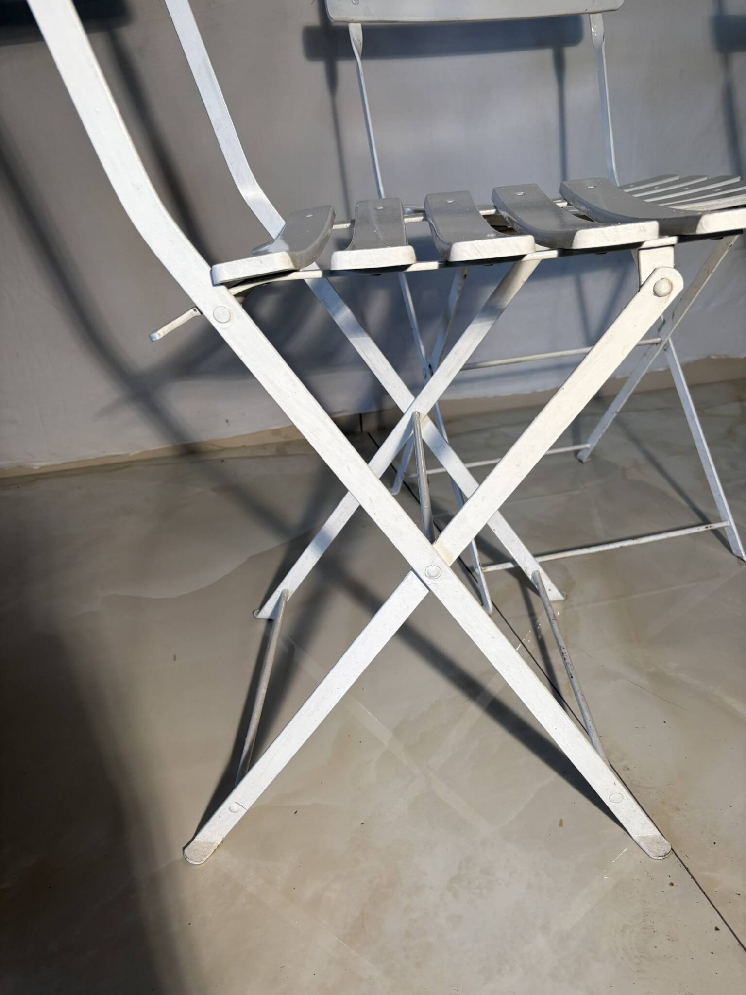 Bistro-style folding garden furniture set – table and 3 chairs