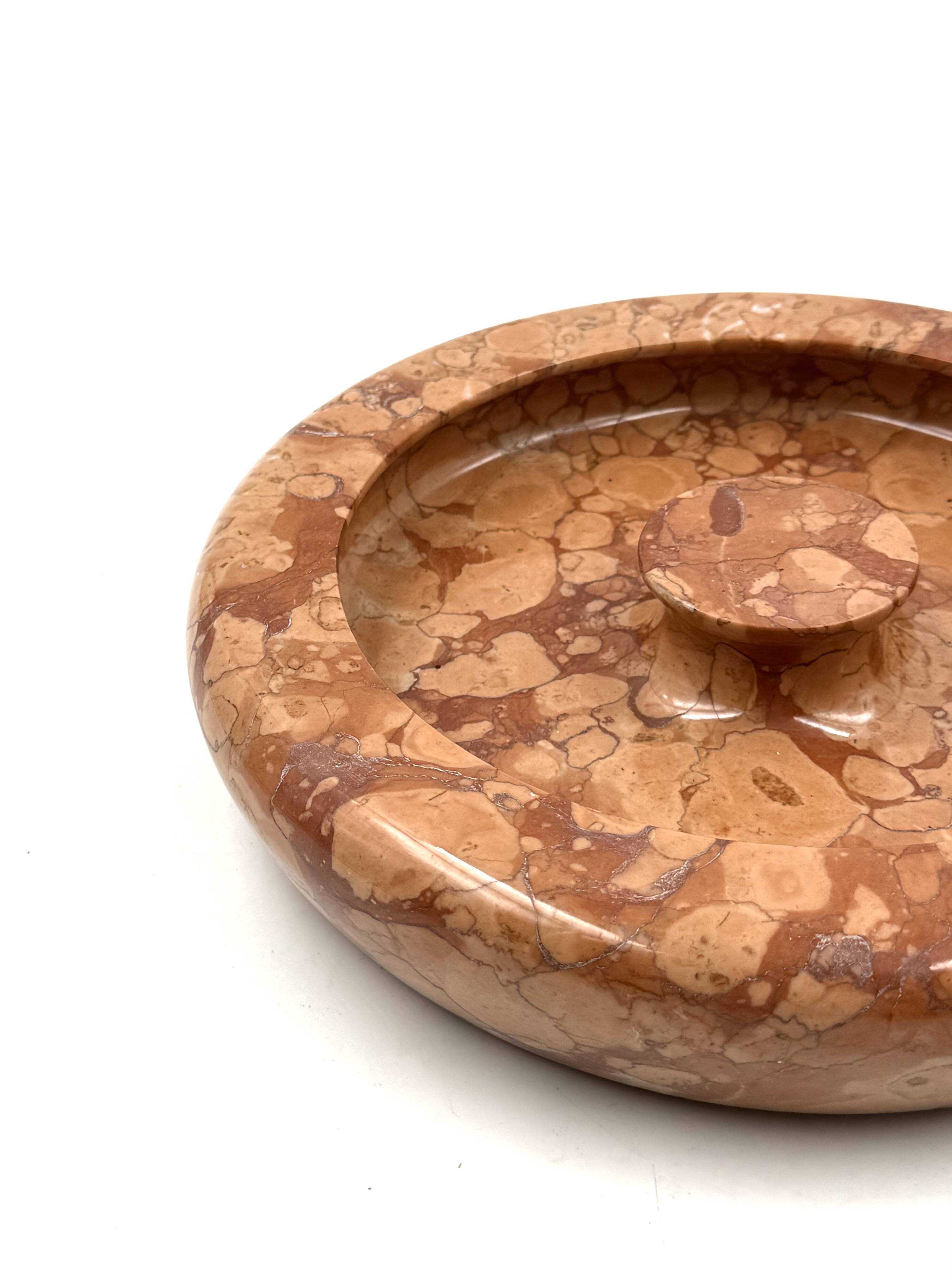 Angelo Mangiarotti style red marble centerpiece / bowl, Knoll Int. Italy 1970s