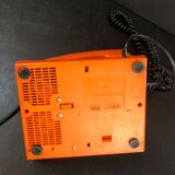 Téléphone vintage orange