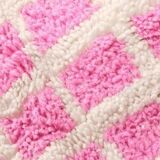 Pink Moroccan rug - traditional Berber rug made of natural wool.