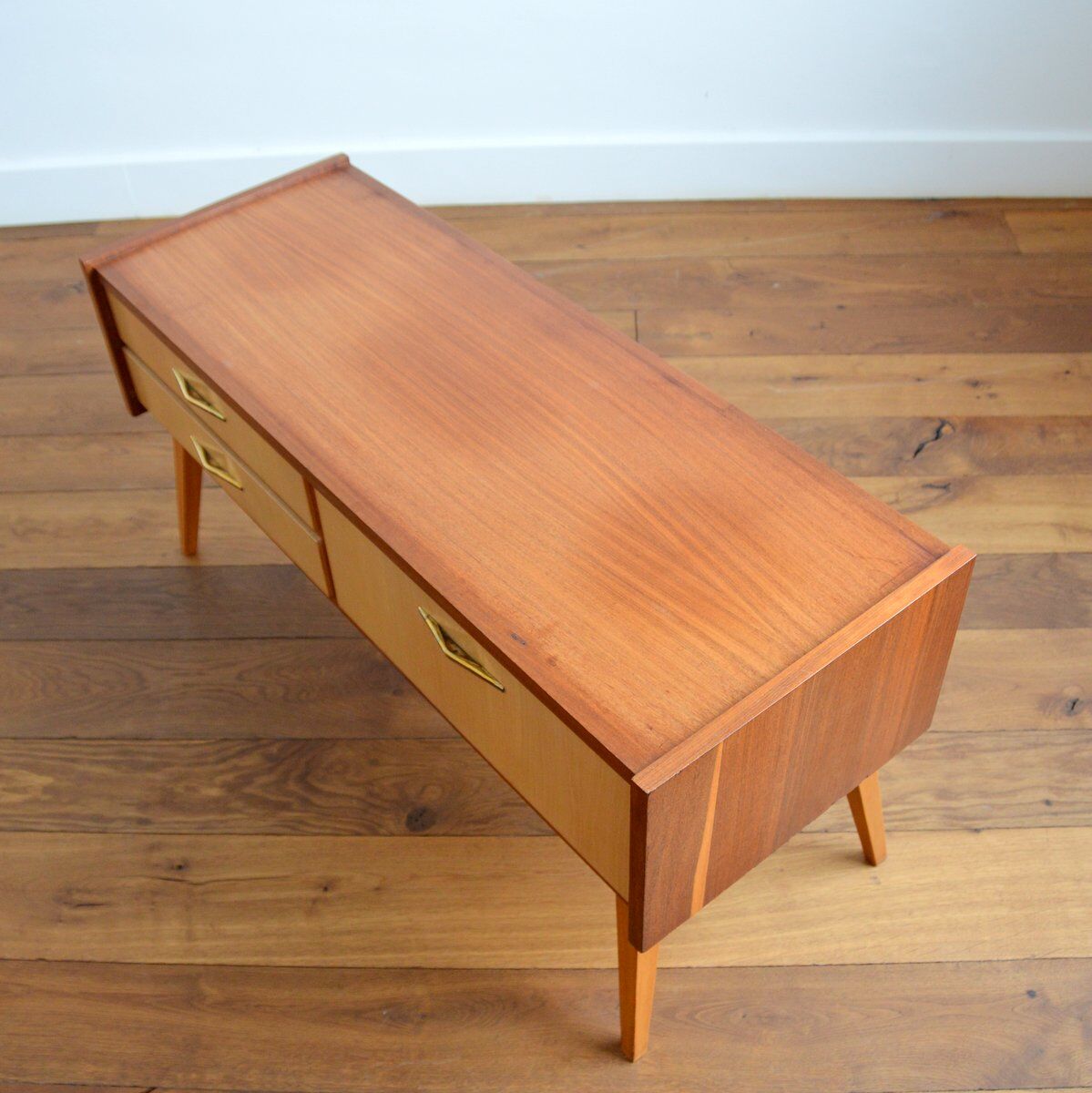 Vintage 1960s compass feet