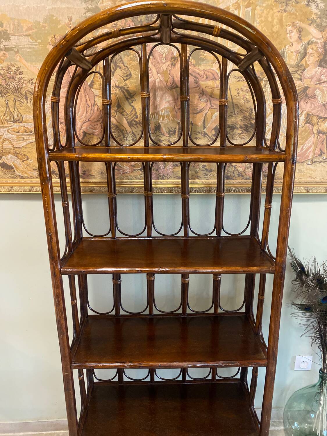 Étagère bibliothèque en rotin vintage
