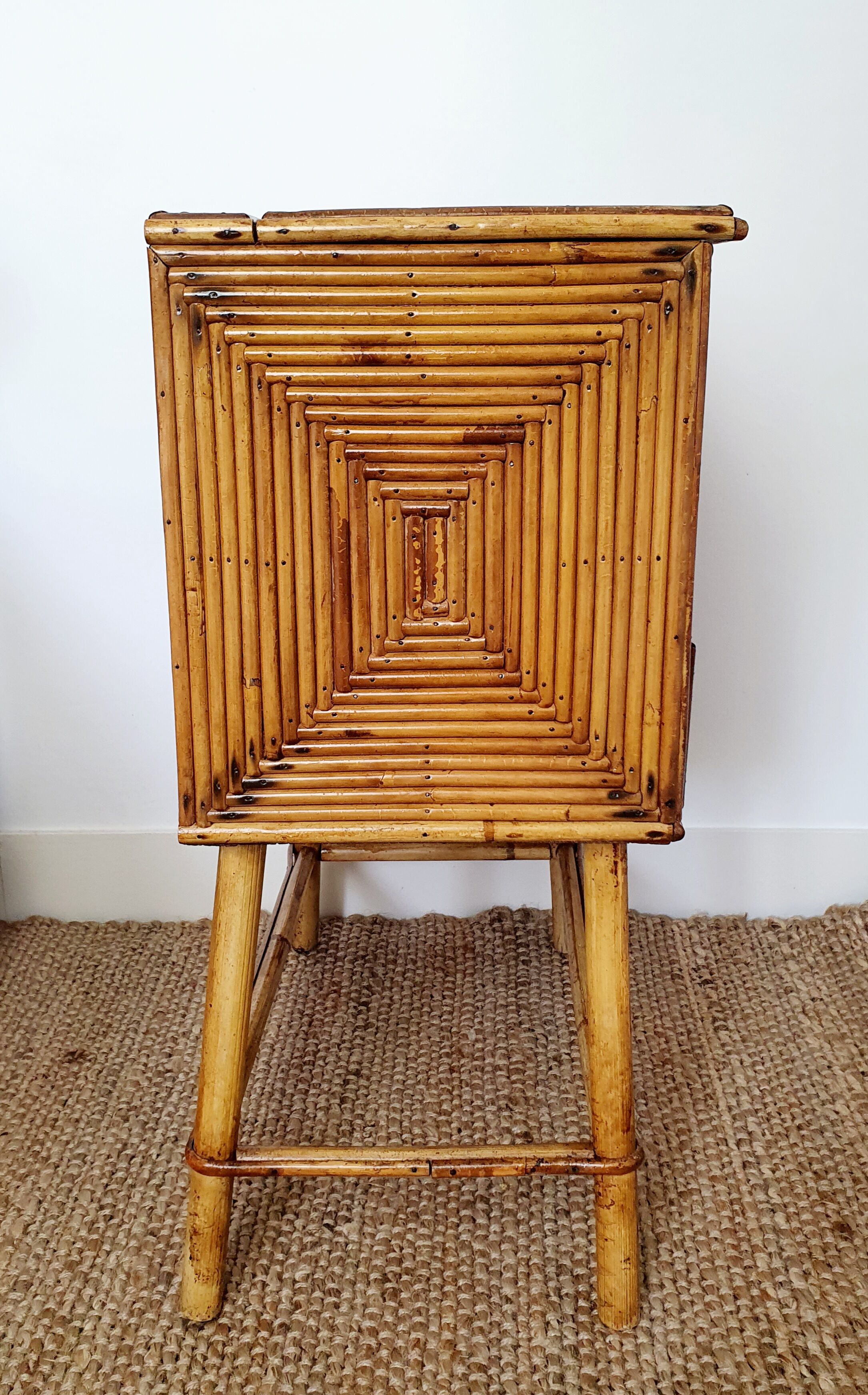 Chest of drawers in rattan marquetry