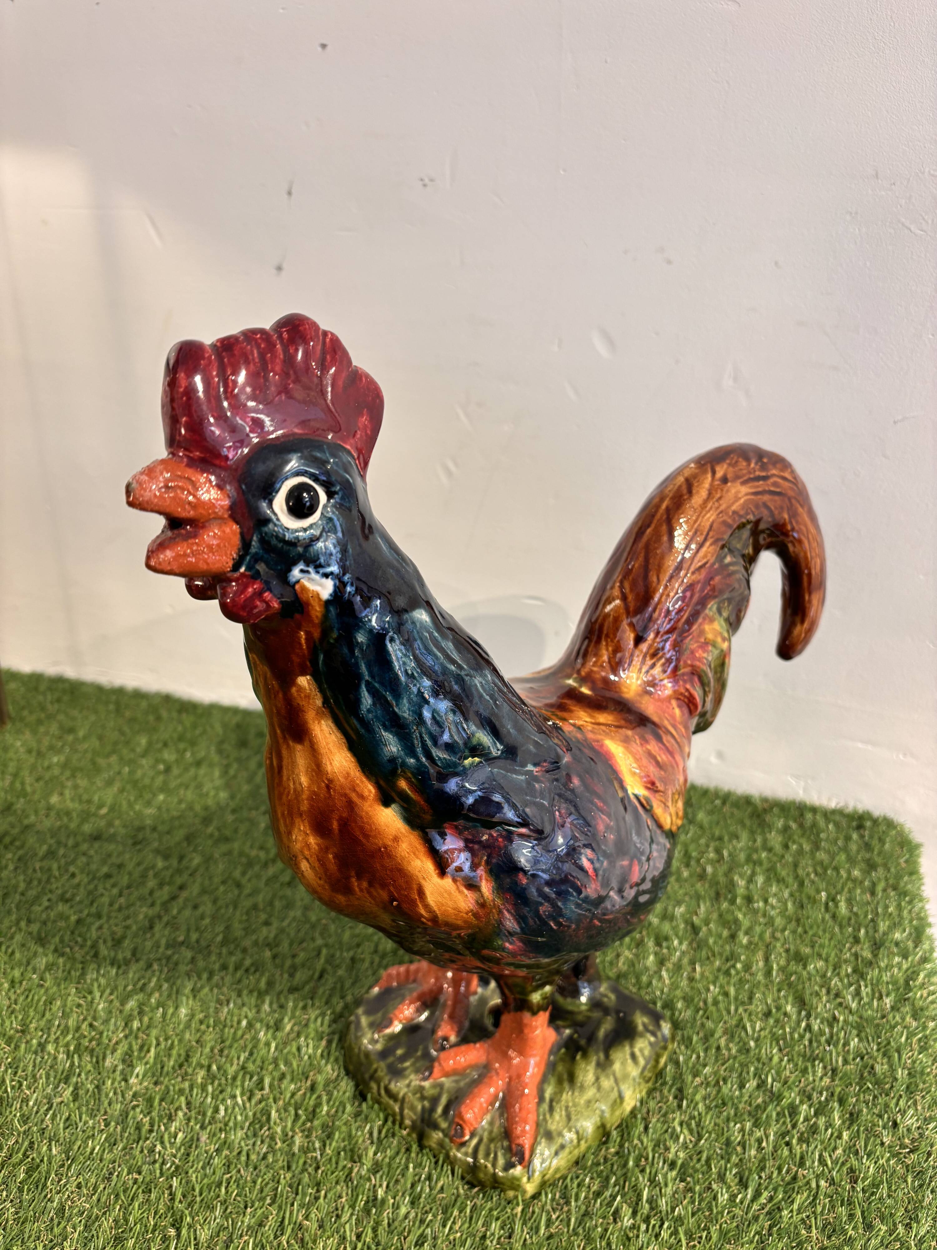 Ceramic sculpture of a rooster from Bavent, glazed terracotta, 1960.