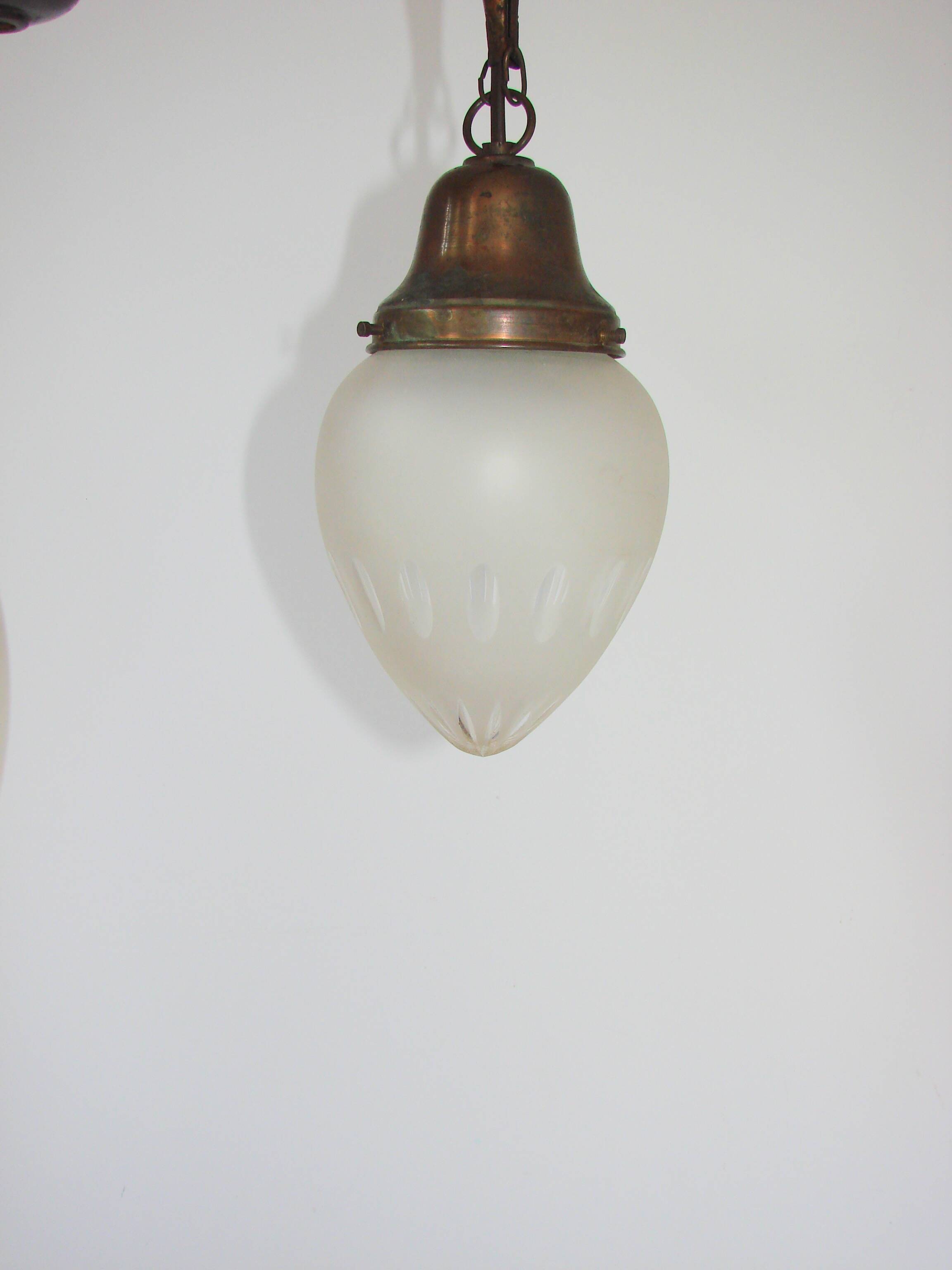 An Art Deco chandelier from the 1930s