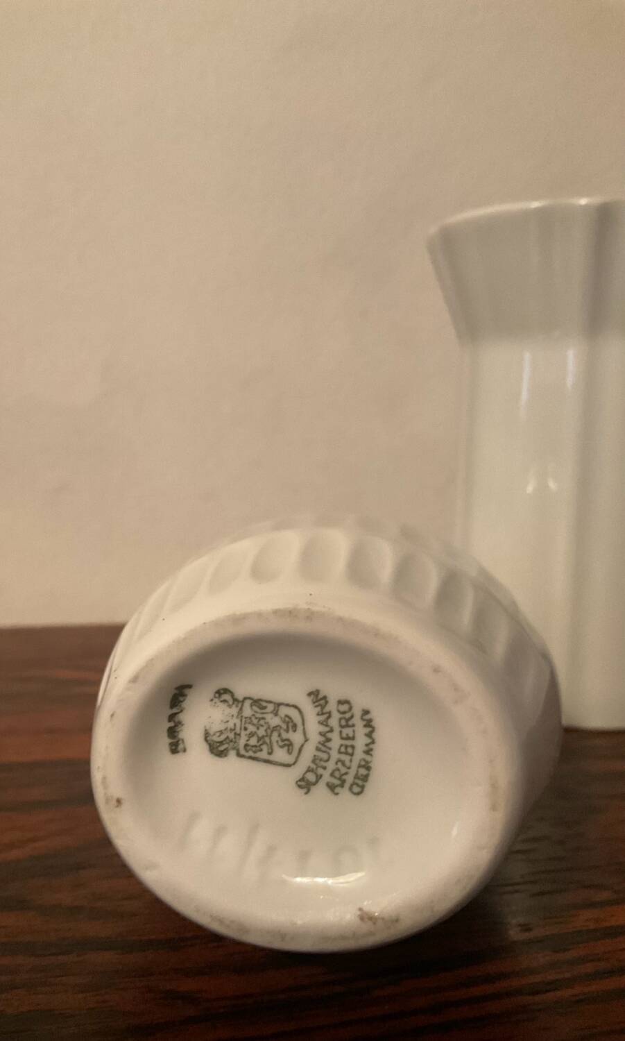 Set of 3 vintage Bareuther porcelain vases.