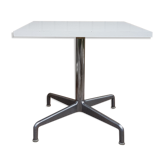 Piretti table