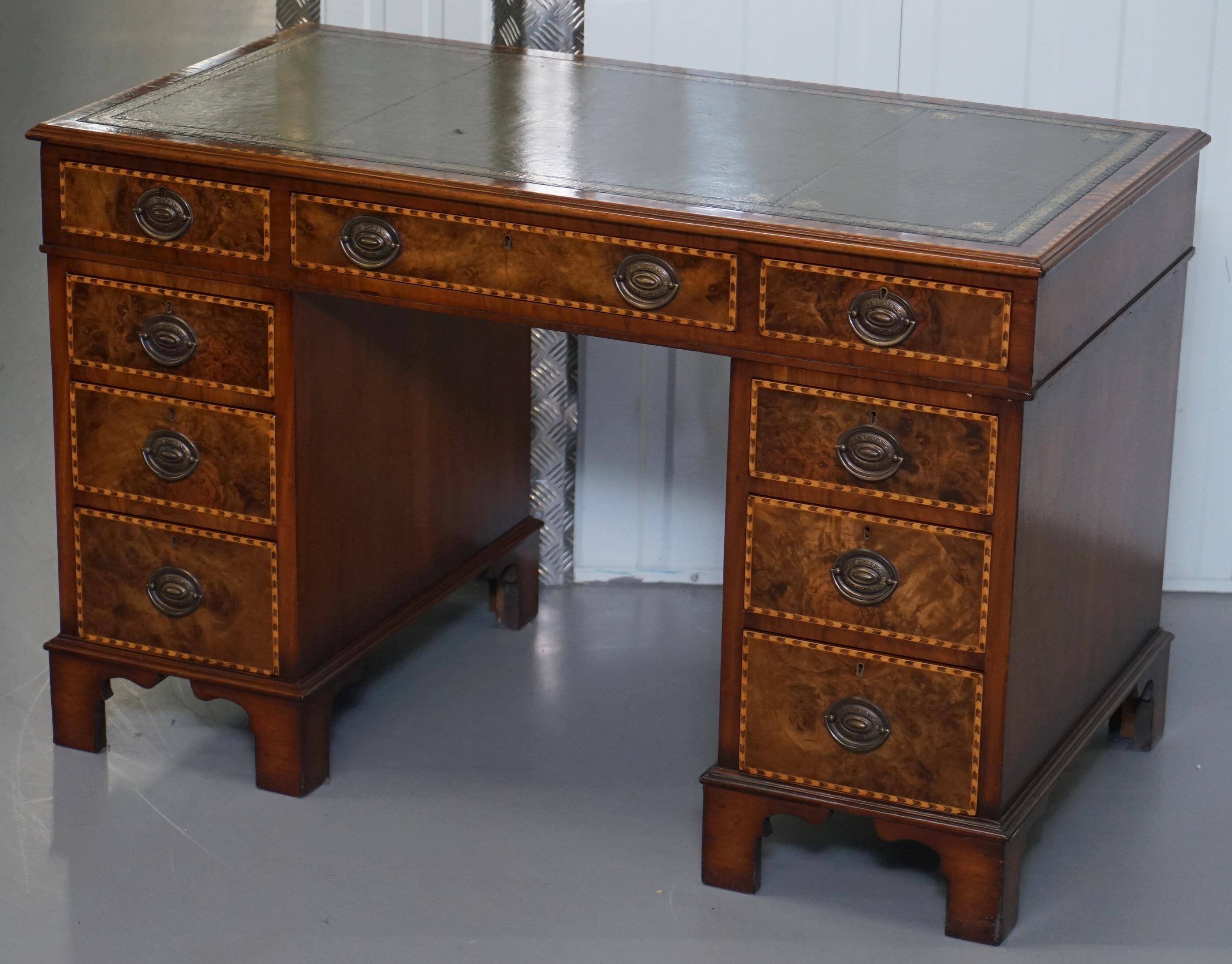 Victorian desk Merryweather in walnut and oak 1885 with leather.