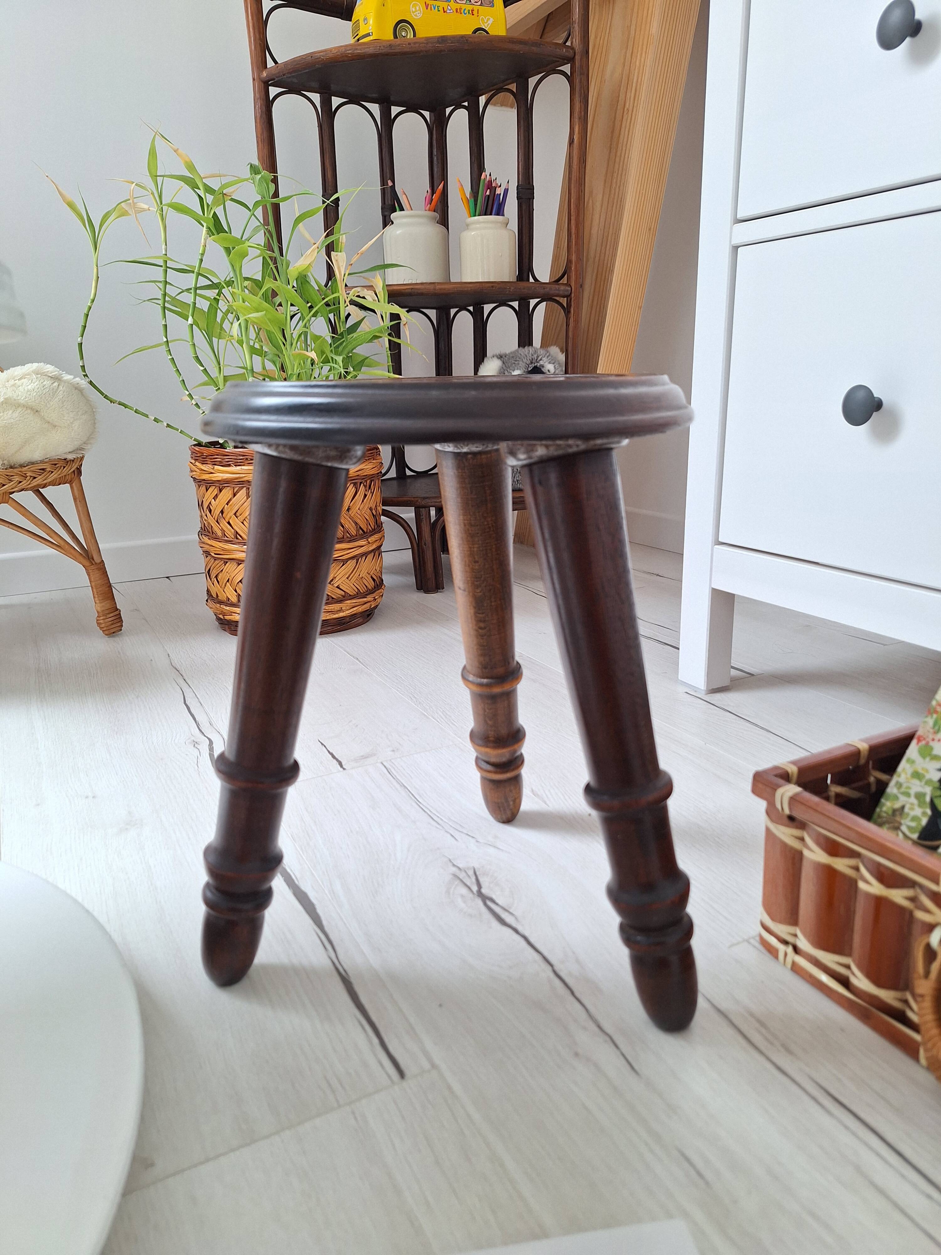 Vintage tripod stool