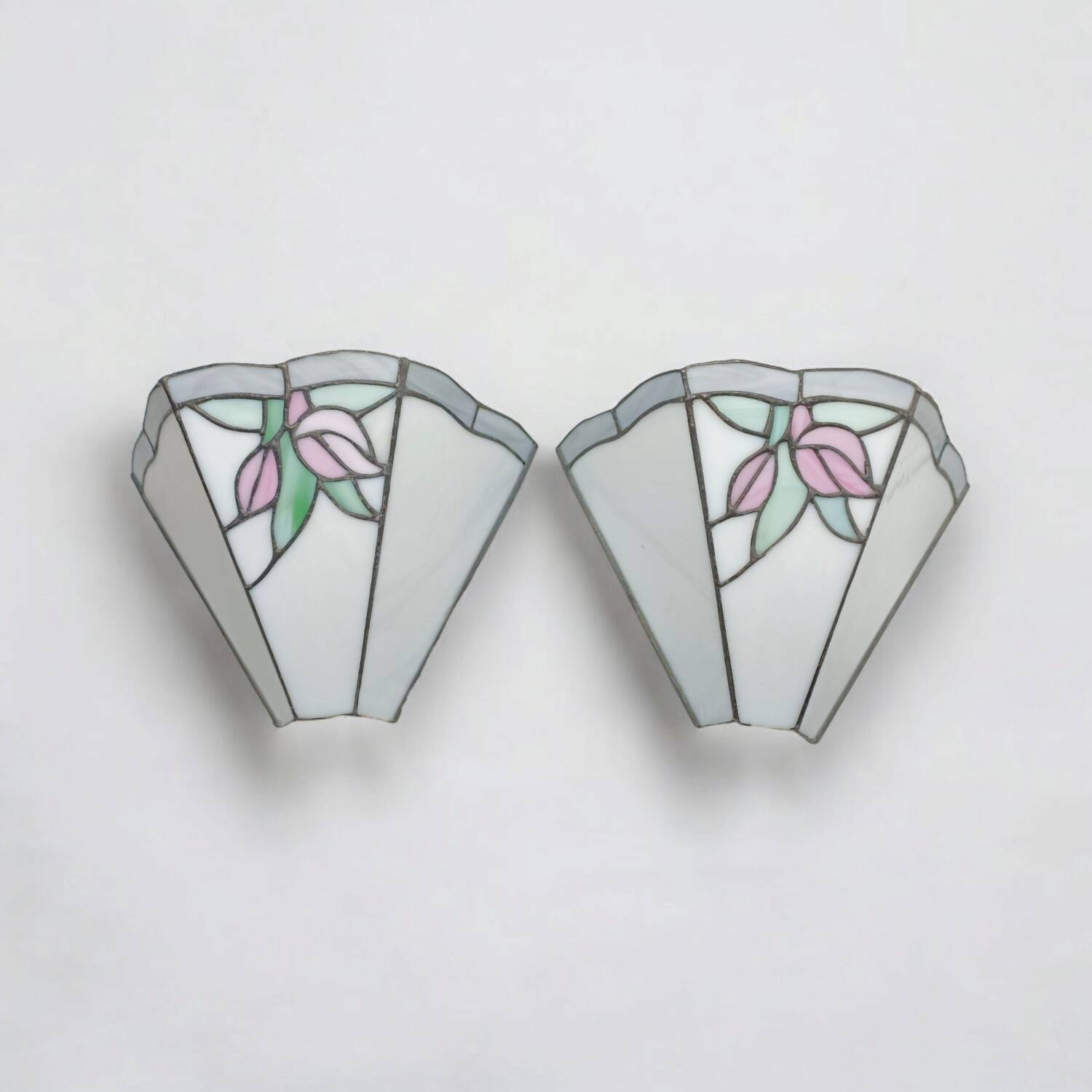 Paire d'appliques murales vintage style Tiffany.