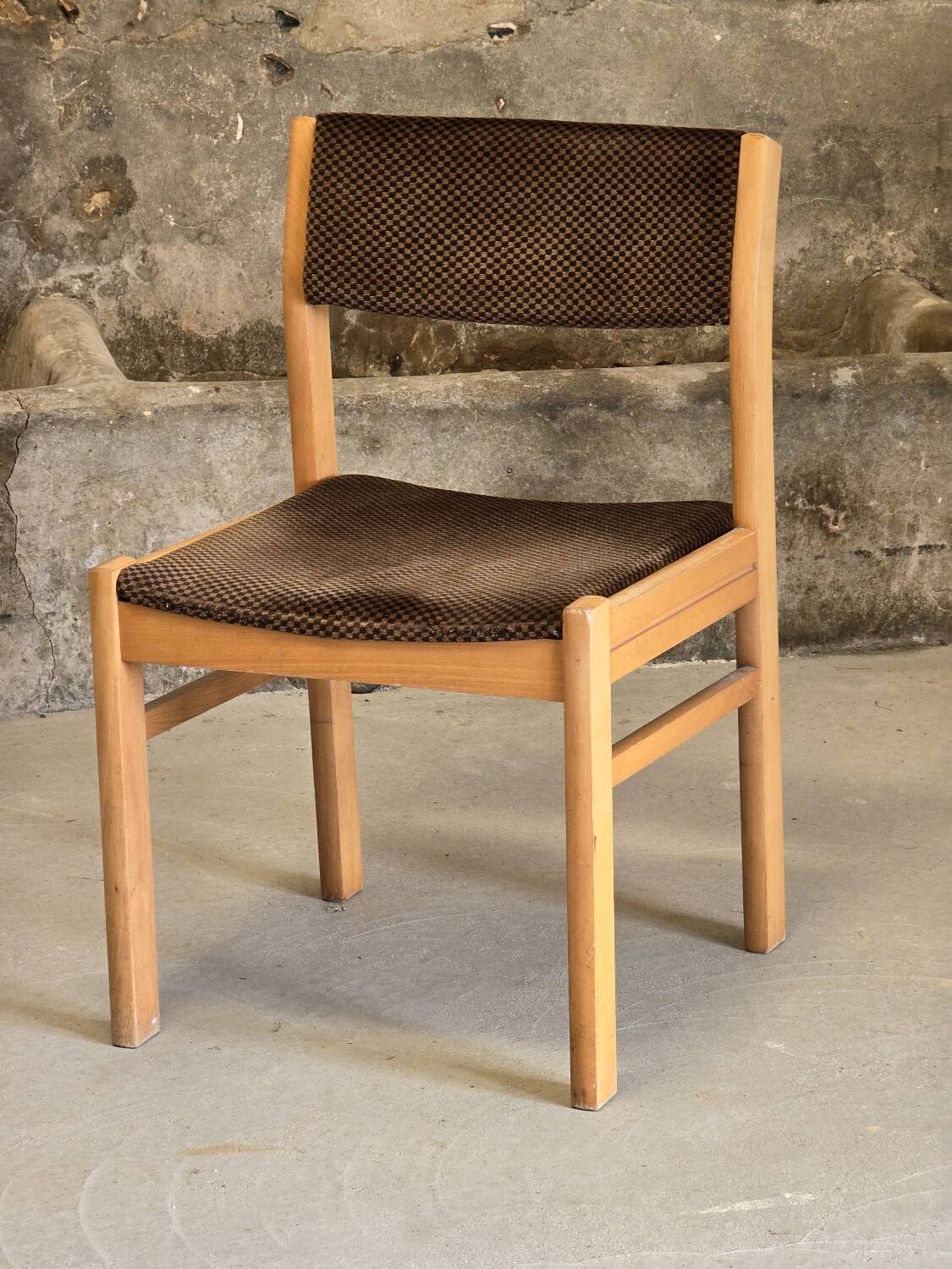 1970 wood and velvet chair