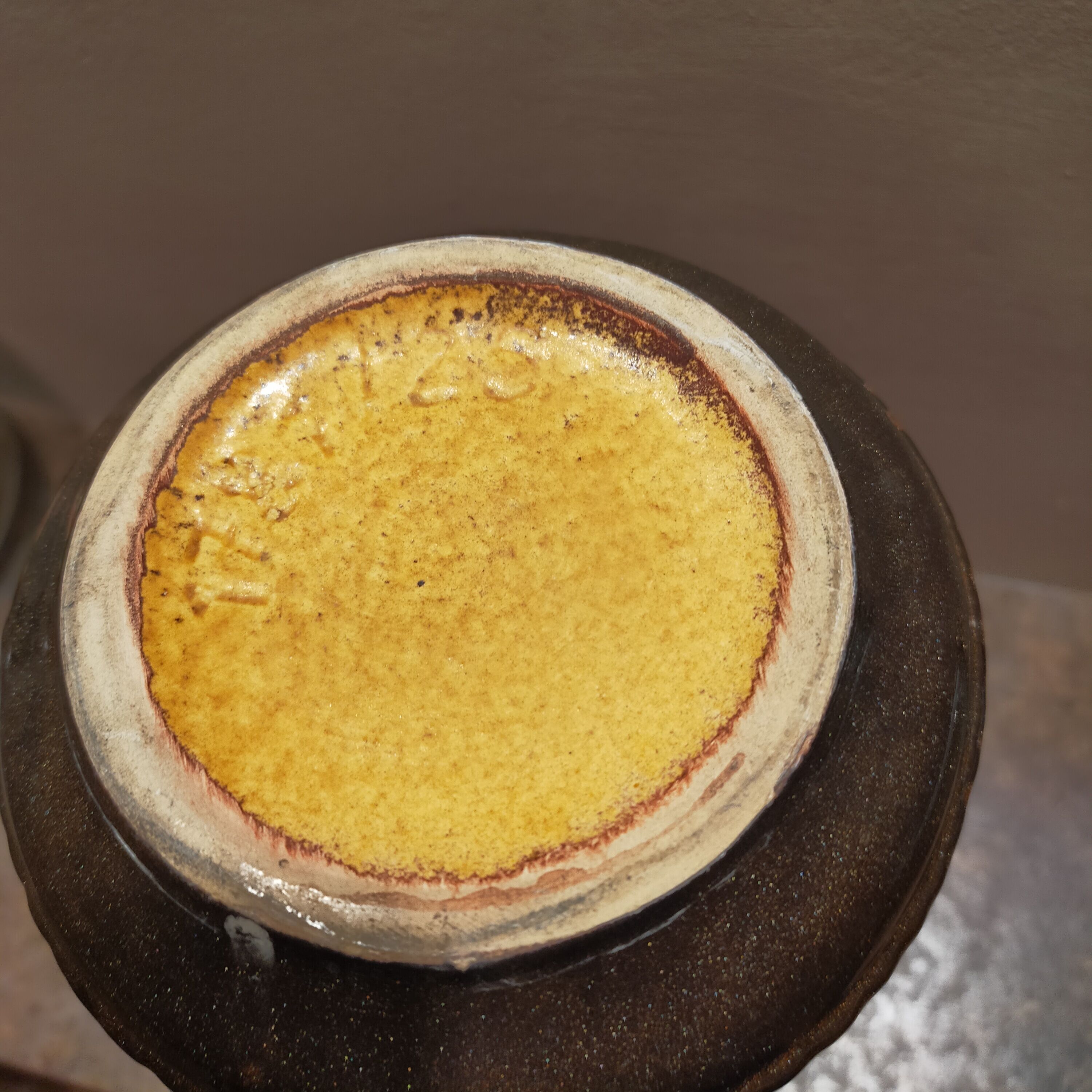 Uberlacker ceramic vase