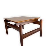 Table basse carrée suédoise, années 1960.