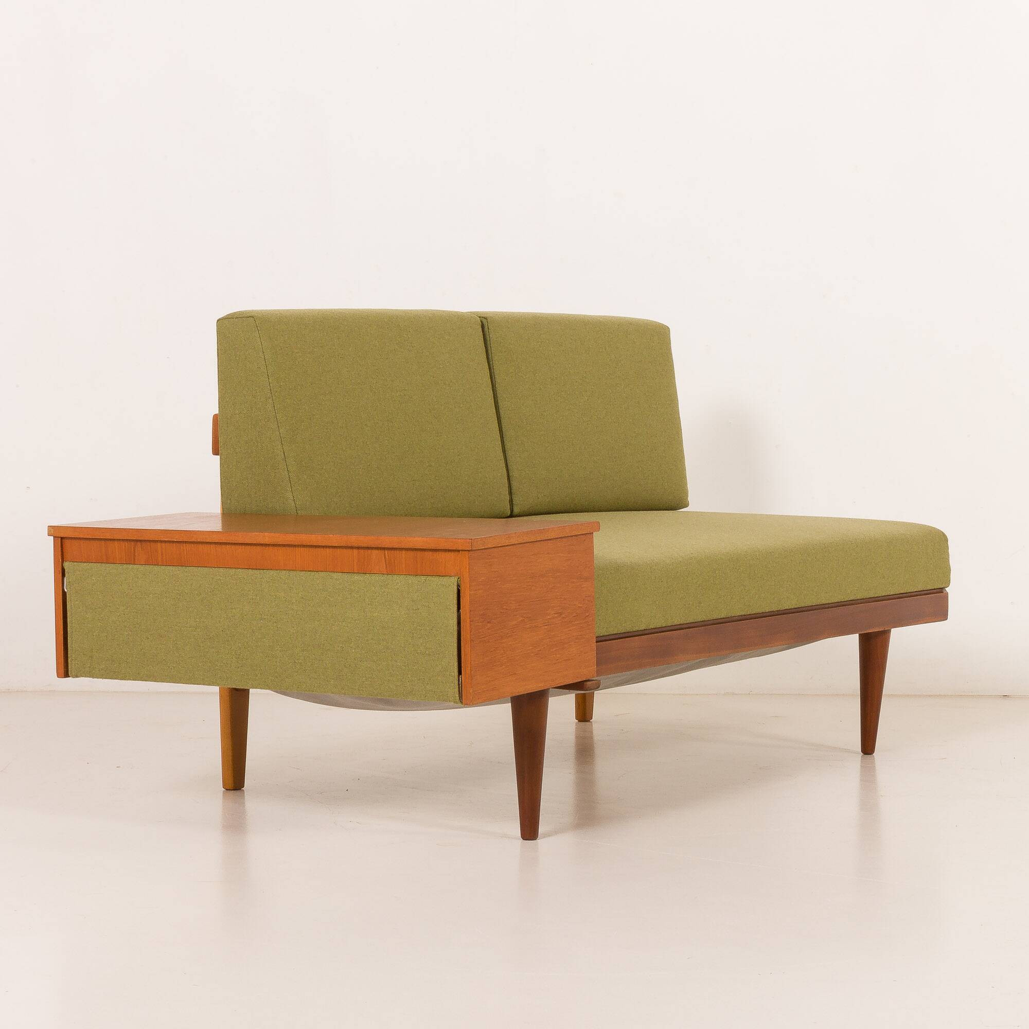 Svane daybed suit, set of 2 sofas and a side table by Igmar Relling, Norway
