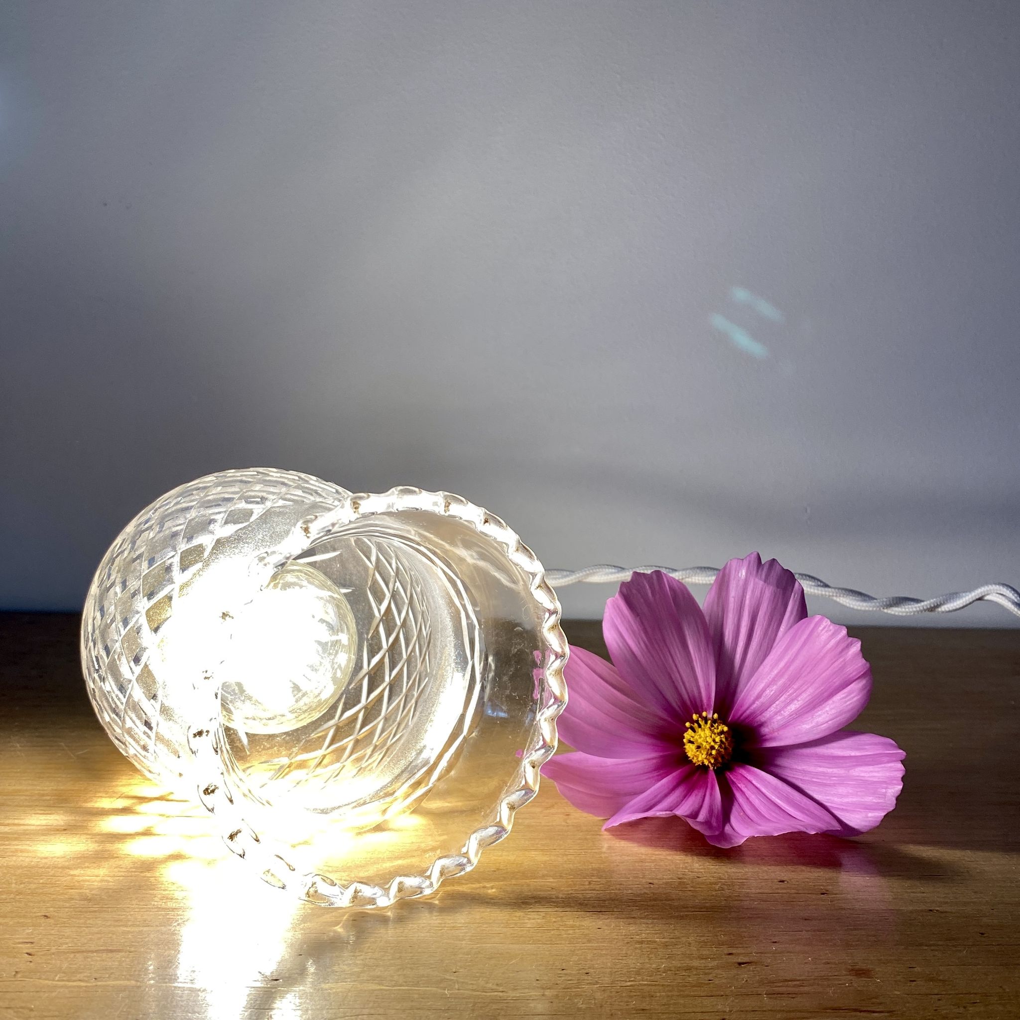 Vintage tulip walker in chiseled glass