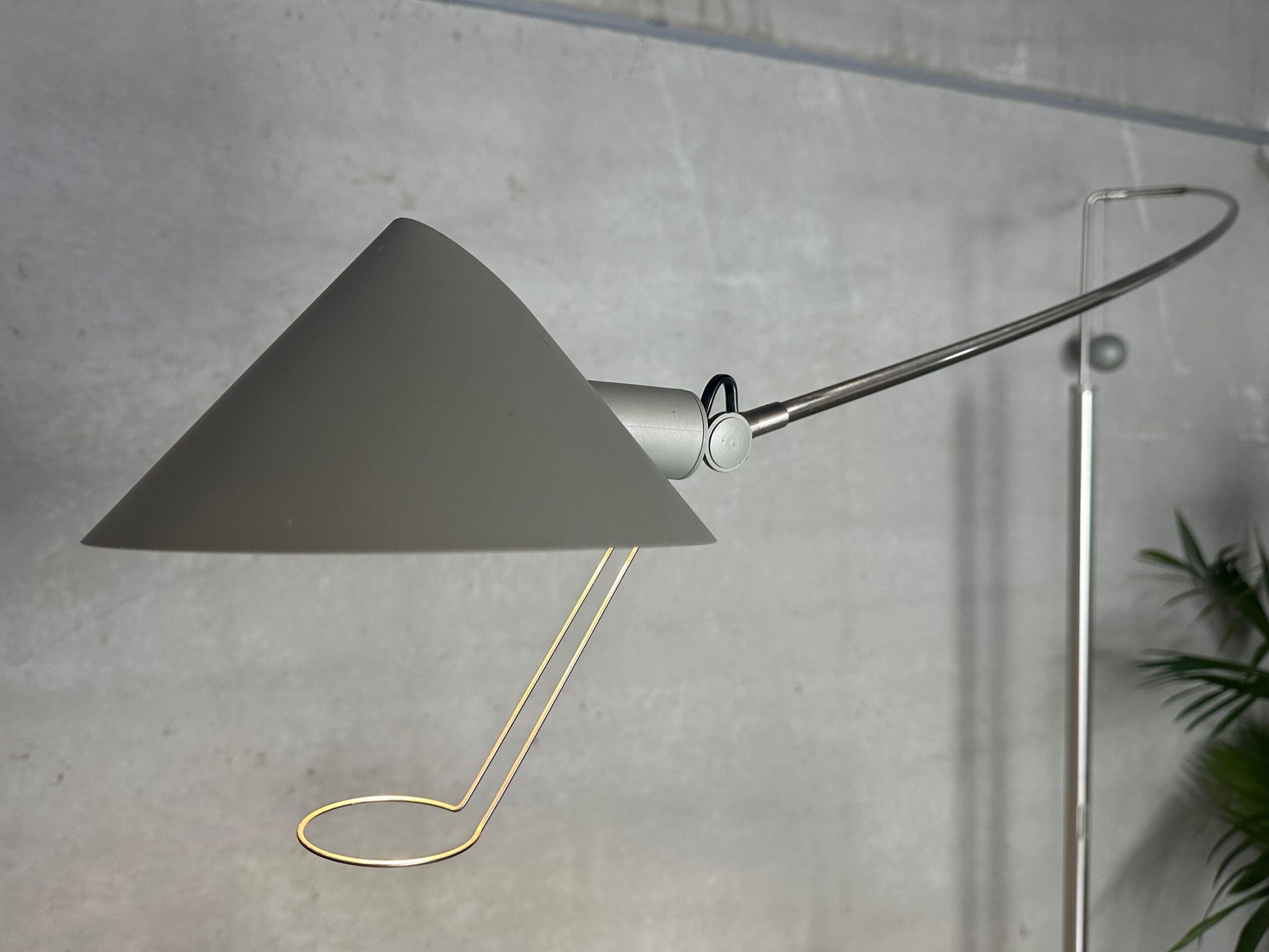XXL design floor lamp 'Nestore Terra' – Artemide