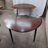 Scandinavian round table in rio rosewood