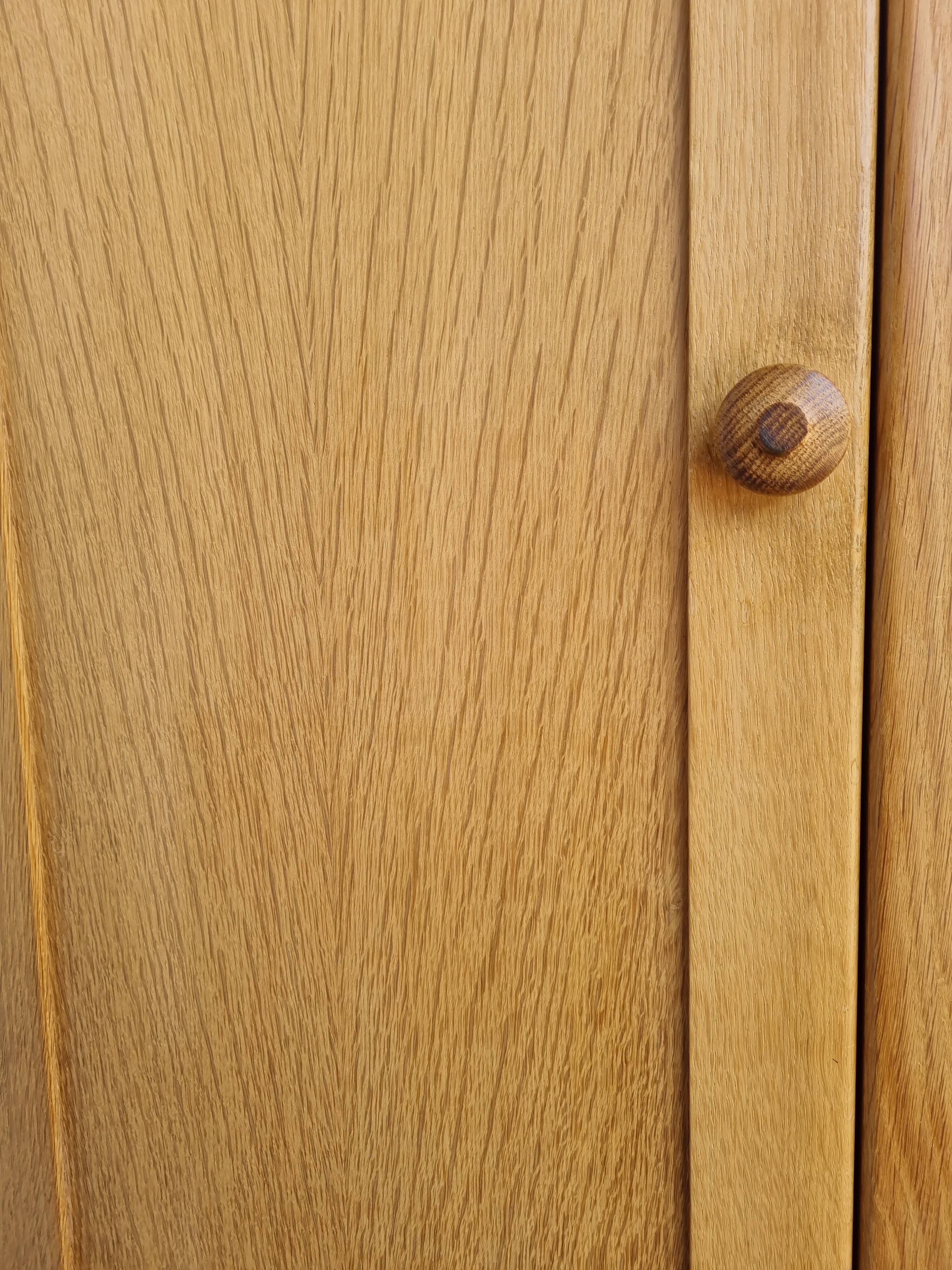 Wardrobe by Guillerme et Chambron, edition Votre Maison
